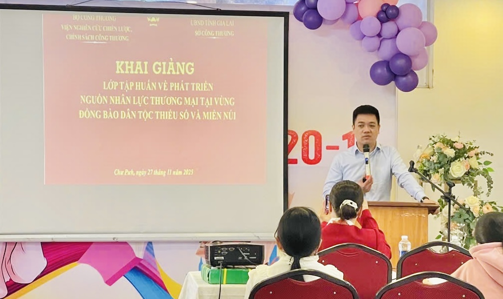 Phát triển nhân lực thương mại vùng đồng bào dân tộc thiểu số Gia Lai