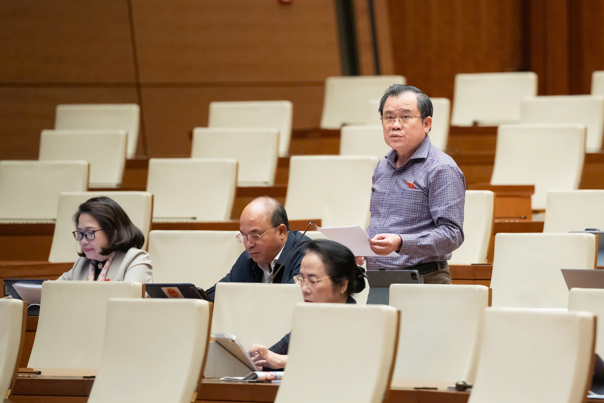 Đại biểu đề nghị thiết lập cơ chế thanh tra lãng phí có trọng tâm, trọng điểm