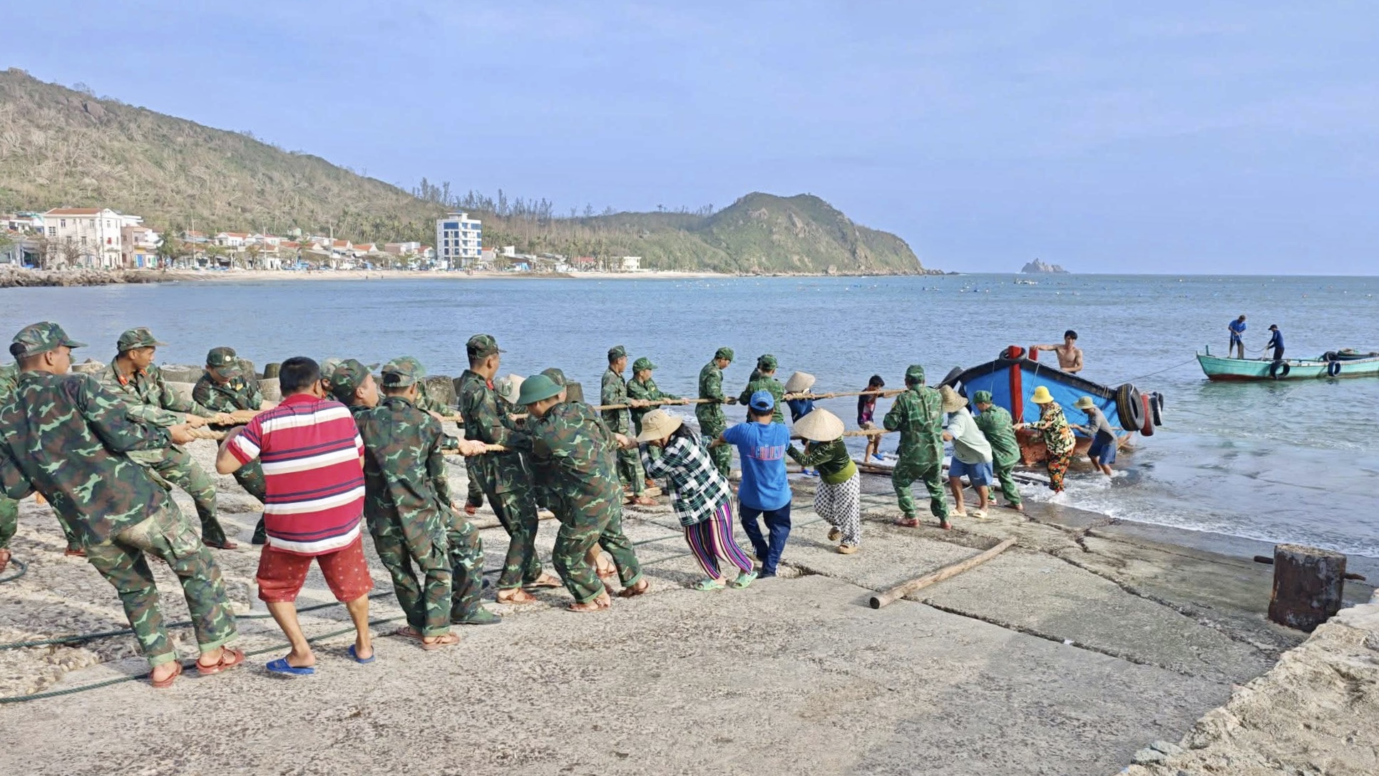 Gia Lai khẩn trương ứng phó bão số 15 và mưa lũ