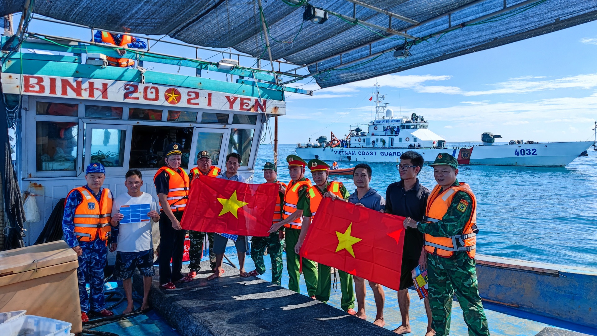 Cảnh sát biển phối hợp thực hiện đợt cao điểm chống khai thác IUU