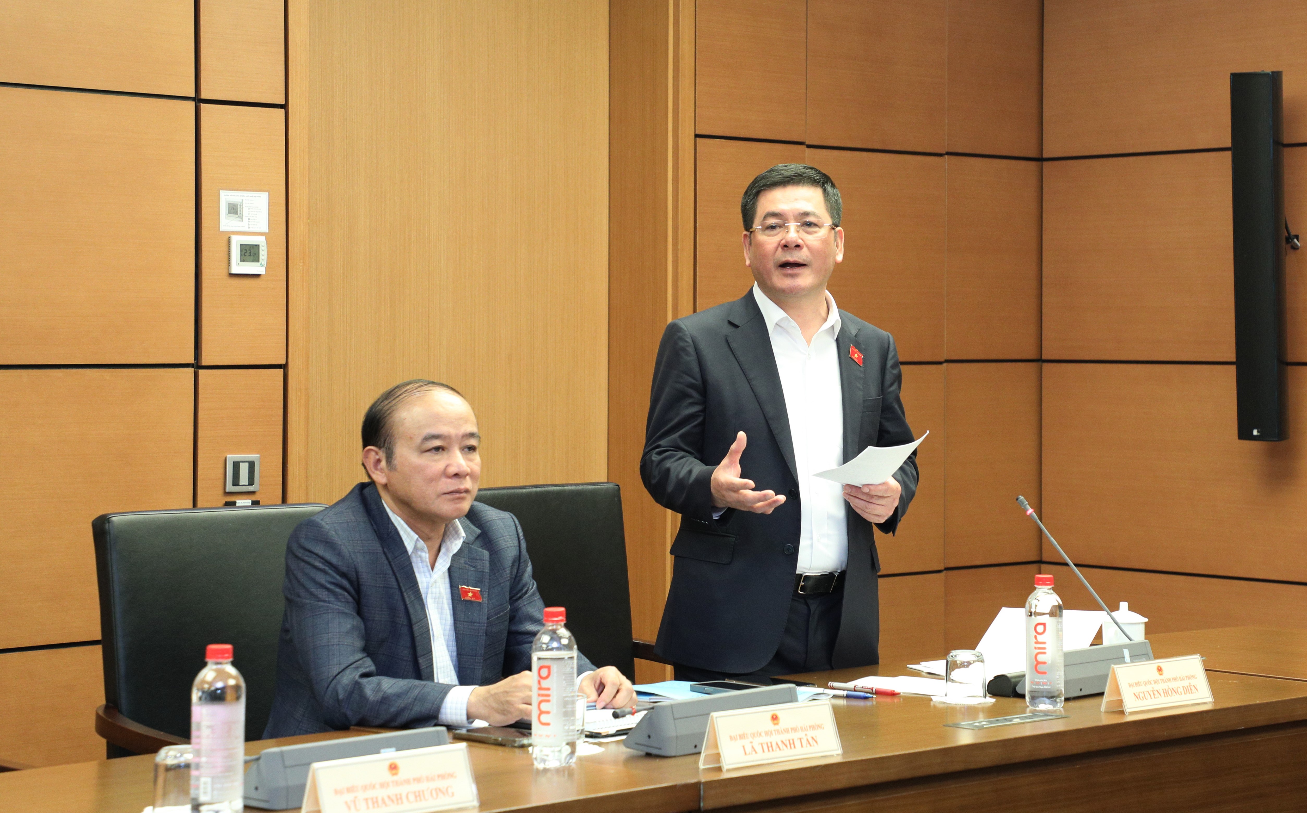 Bộ trưởng Nguyễn Hồng Diên giải trình, làm rõ về chính sách phát triển năng lượng