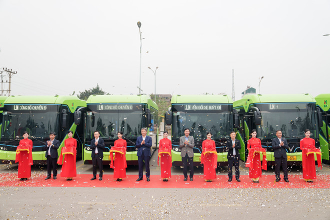 Hà Nội: Hơn 100 xe buýt điện được đưa vào vận hành từ tháng 12