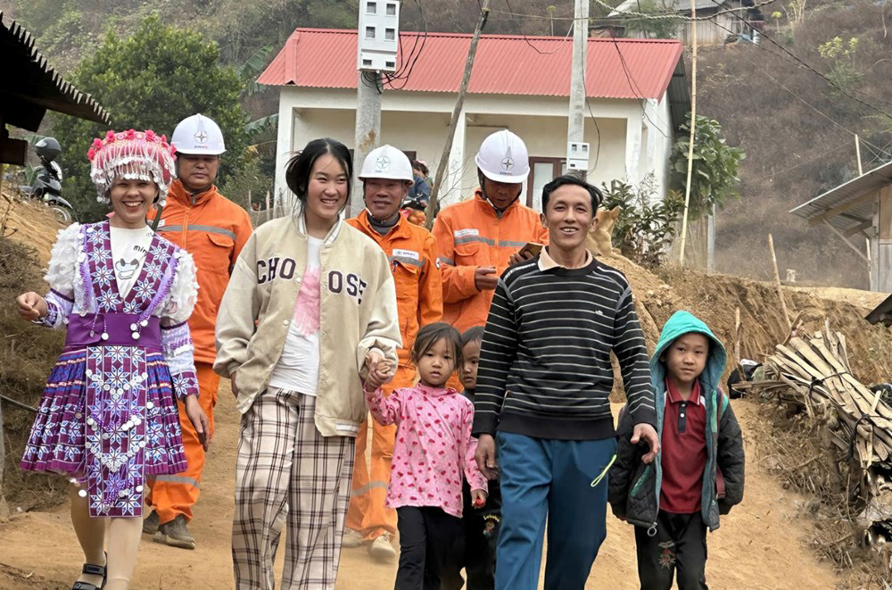 Thái Nguyên: Ánh sáng lên rẻo cao, ấm đời đồng bào miền núi