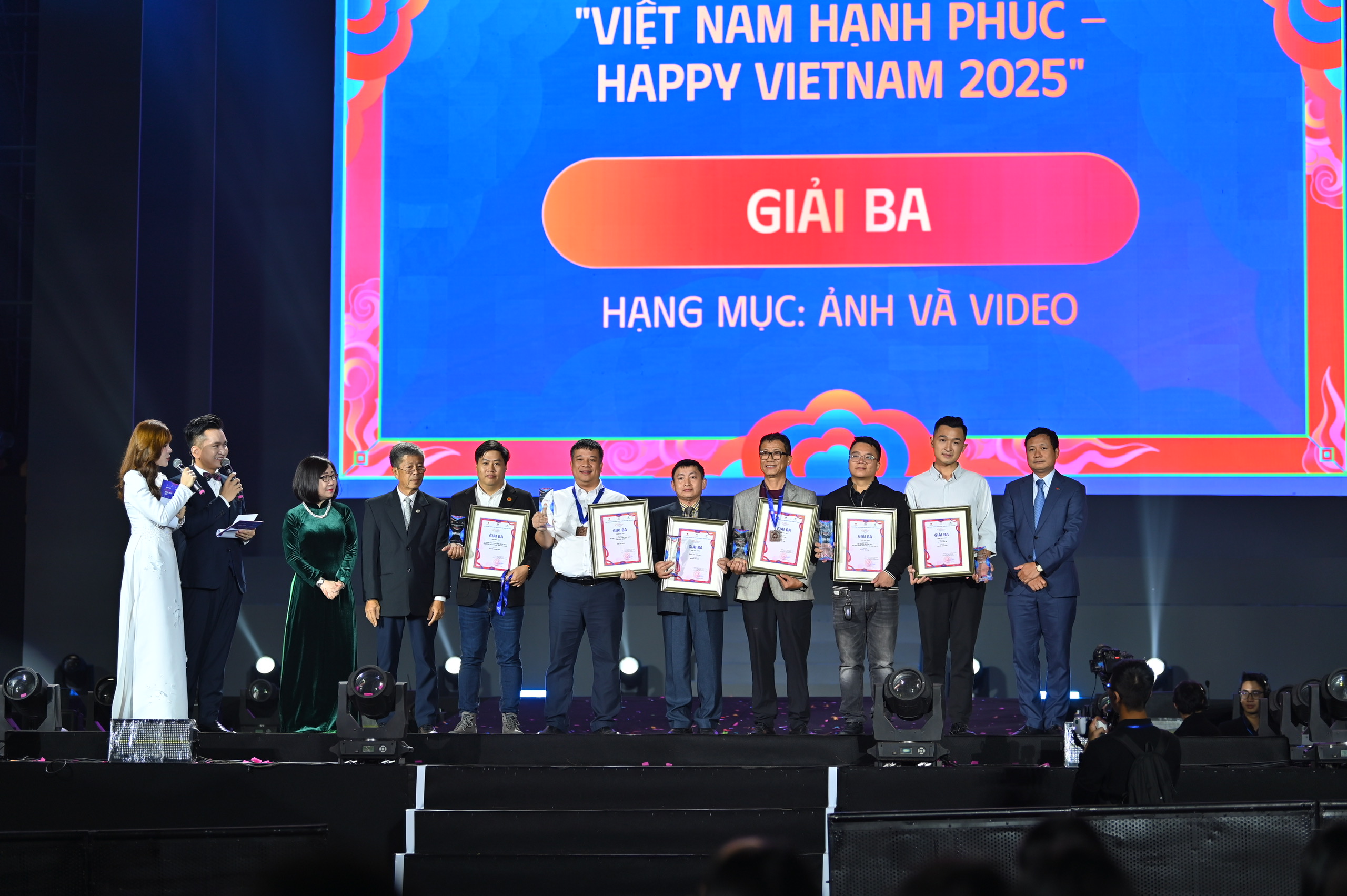 Báo Công Thương đoạt giải Ba tại 'Việt Nam hạnh phúc - Happy Vietnam 2025'