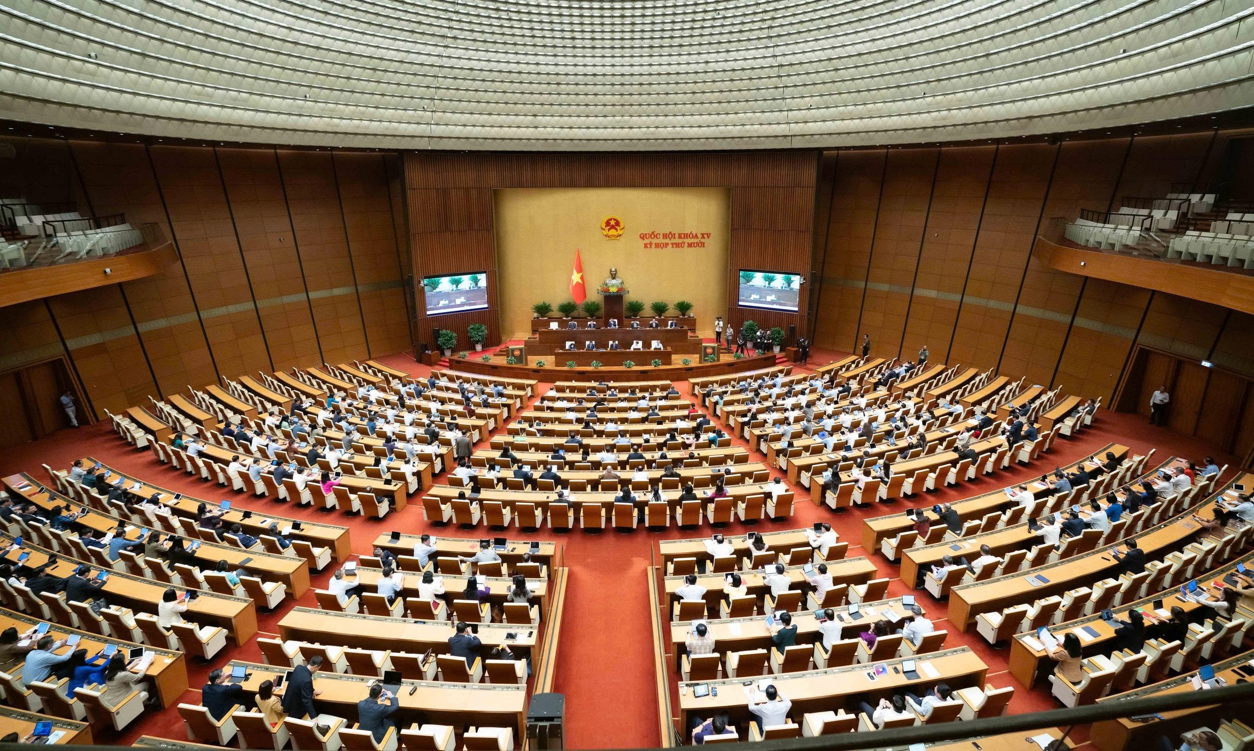 Hôm nay 10/12, Quốc hội biểu quyết thông qua Luật Thương mại điện tử