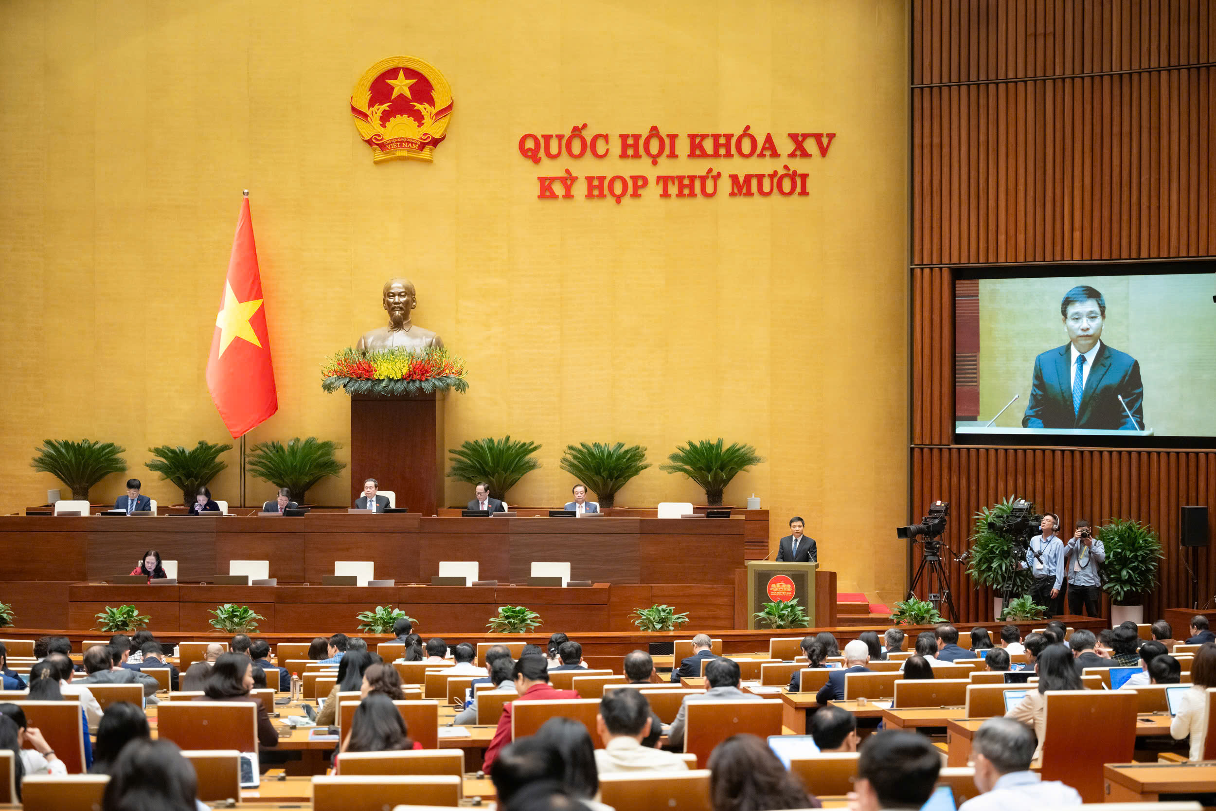 Cấm lợi dụng chức vụ, quyền hạn để tiết lộ thông tin người nộp thuế