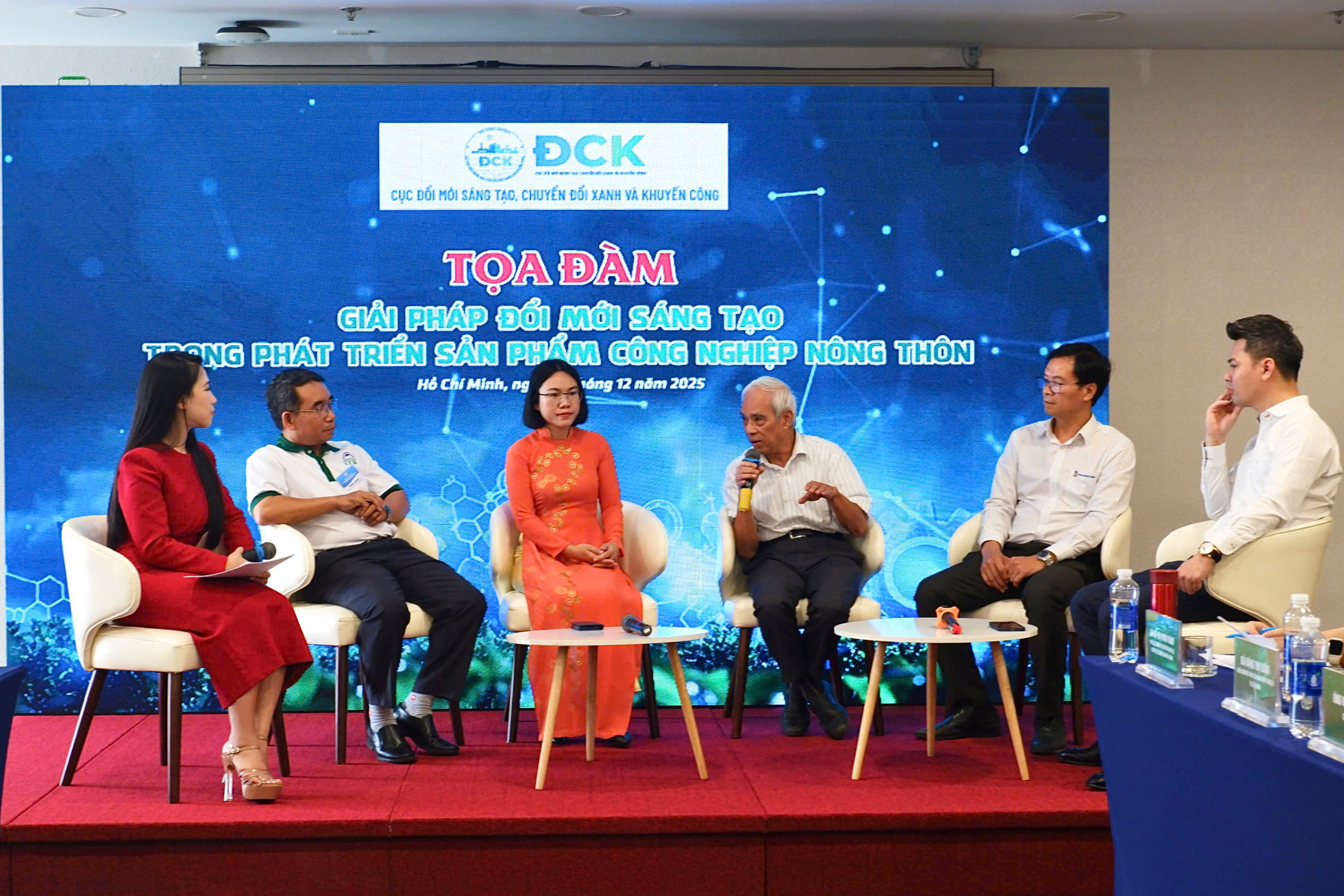 Bàn giải pháp thúc đẩy sản phẩm OCOP tăng tốc trong giai đoạn mới