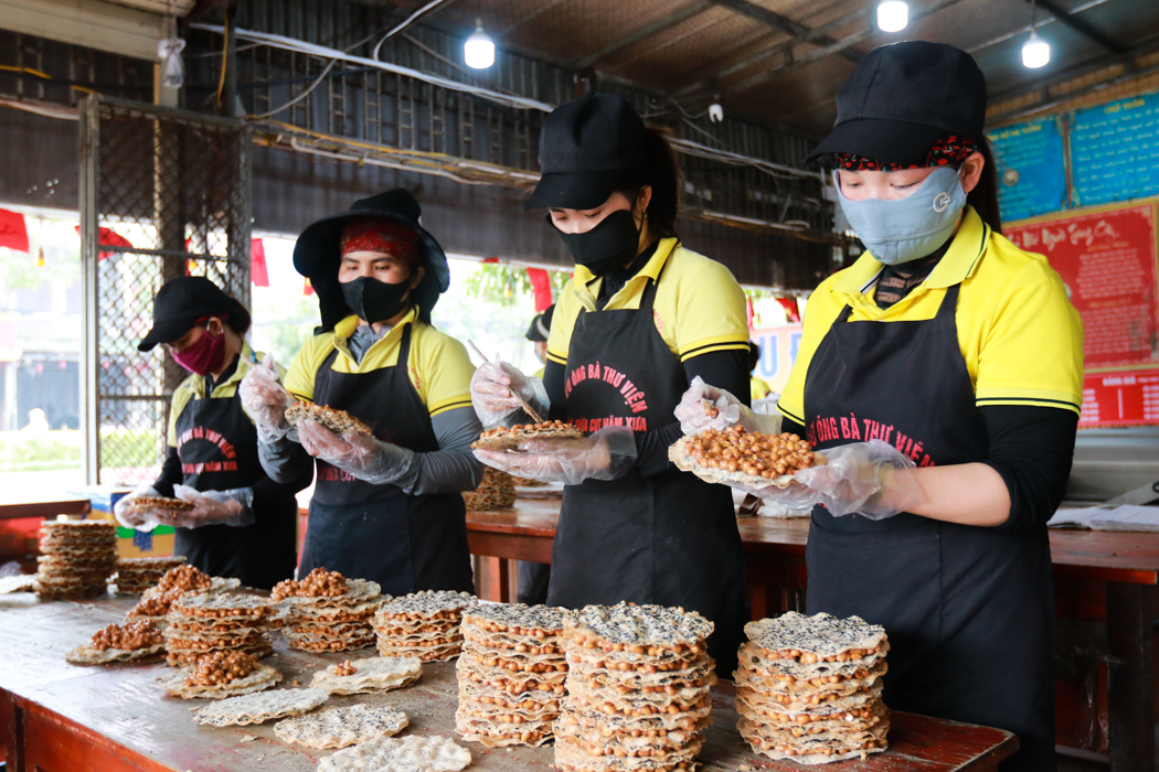 Cơ sở kẹo cu đơ Hà Tĩnh tất bật chuẩn bị đơn hàng cuối năm