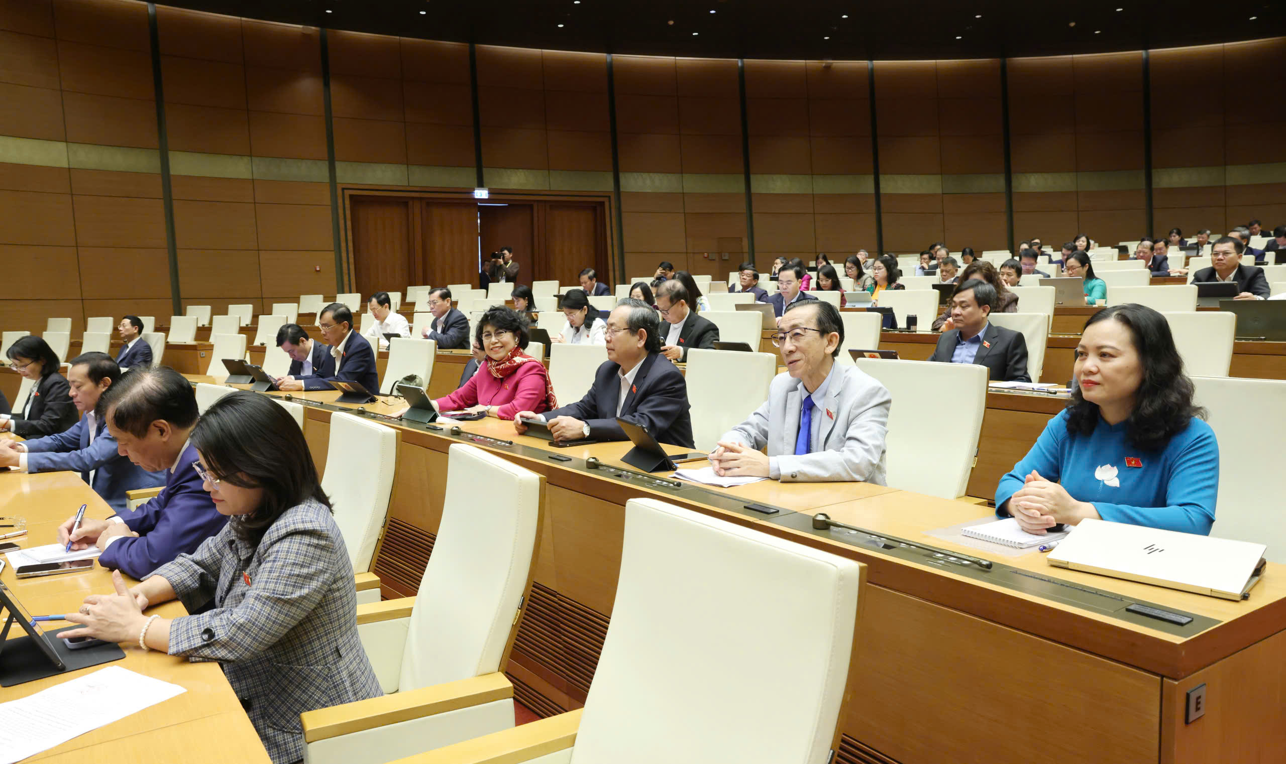 Thông qua Luật Tòa án chuyên biệt tại Trung tâm tài chính quốc tế