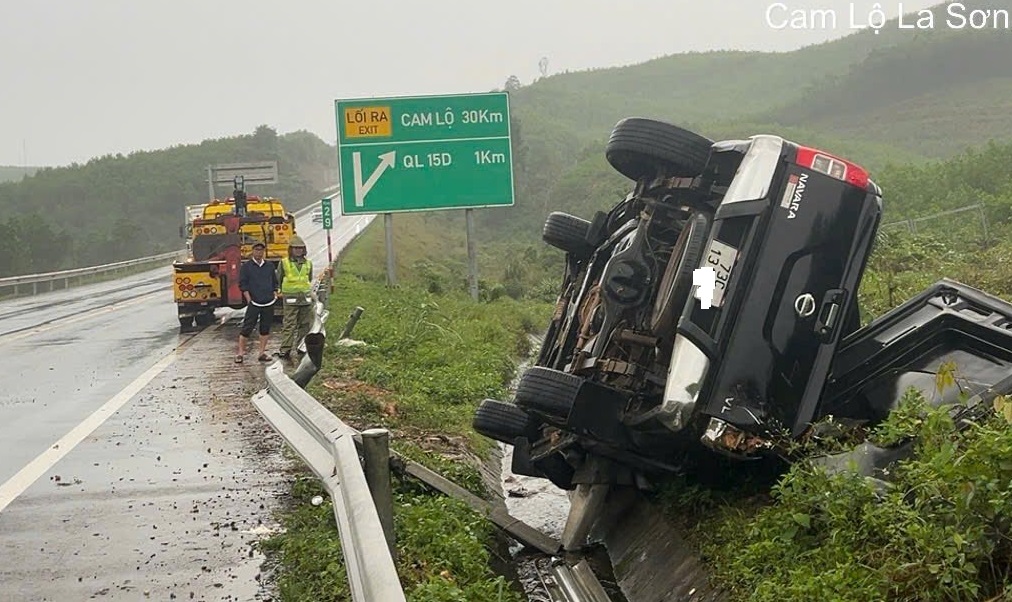 Kiến nghị khắc phục bất cập hạ tầng trên cao tốc Cam Lộ - La Sơn