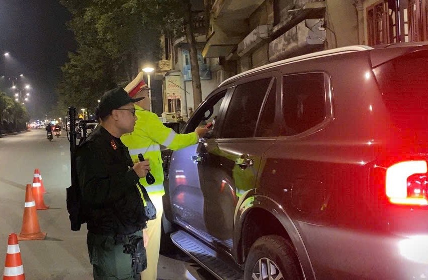 Xử lý 2.424 lái xe vi phạm nồng độ cồn trong ngày cuối tuần