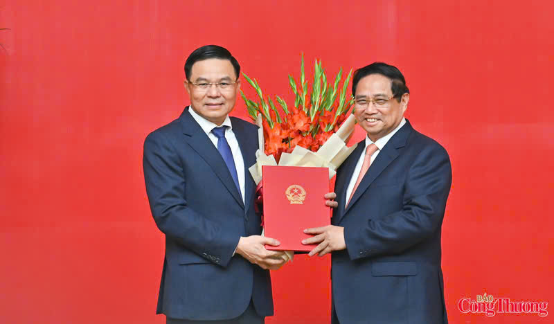Thủ tướng giao Quyền Bộ trưởng Bộ Công Thương cho đồng chí Lê Mạnh Hùng