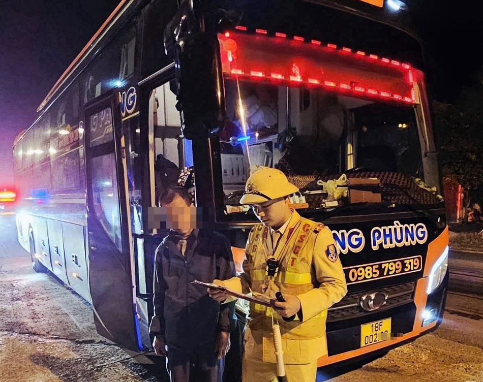 Cảnh sát giao thông xử lý 1.602 tin vi phạm qua mạng xã hội