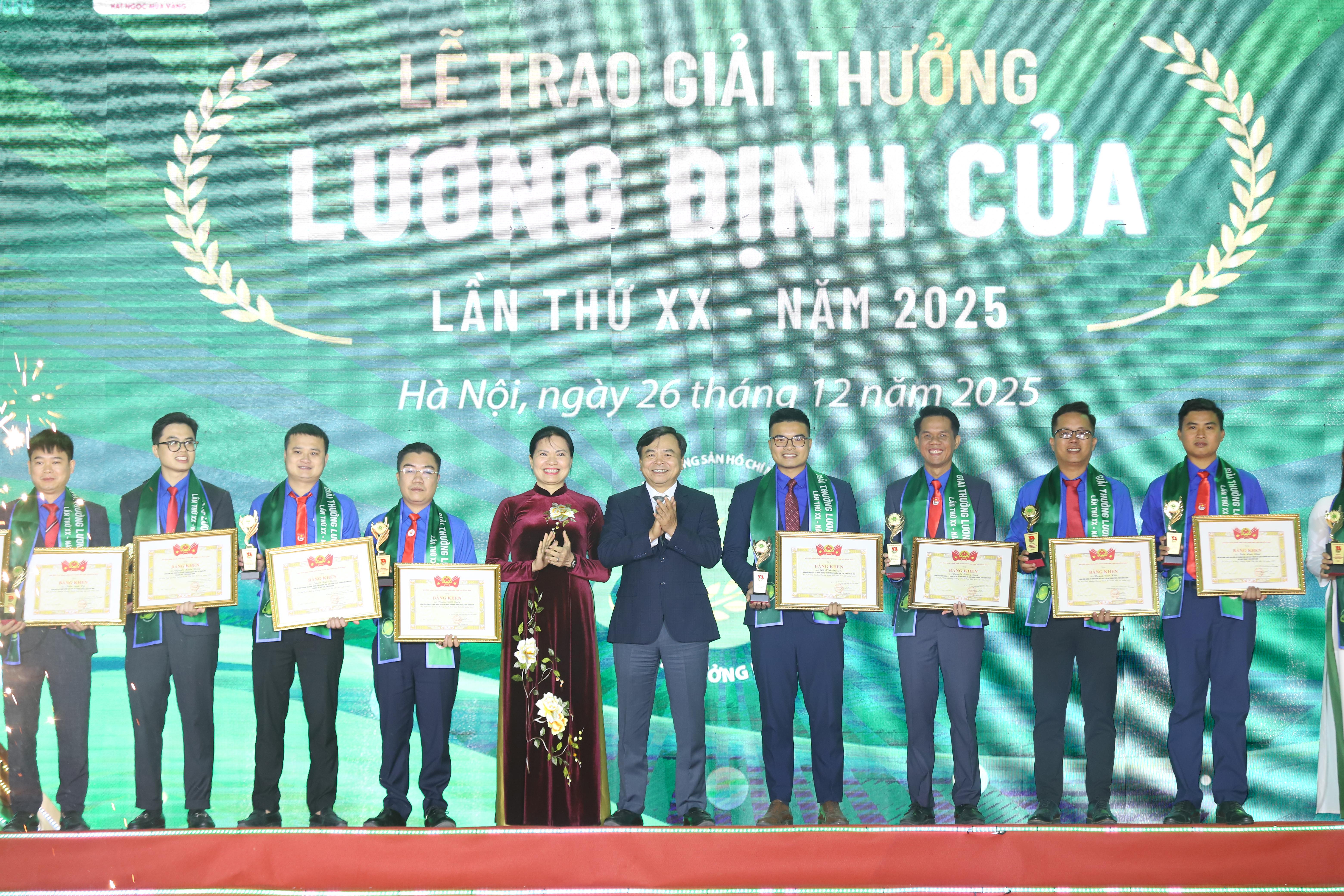Trao Giải thưởng Lương Định Của cho 30 thanh niên xuất sắc