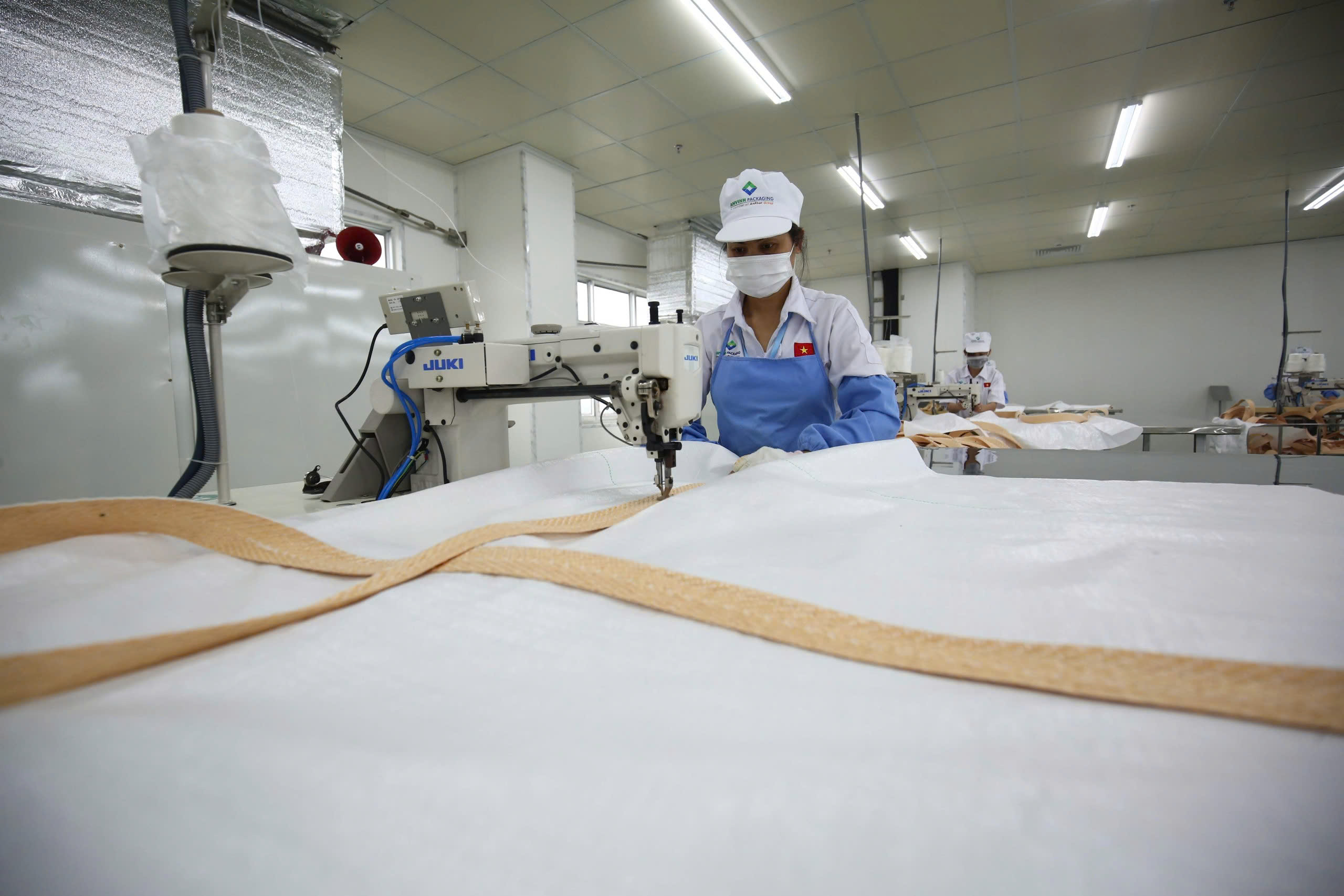 Hàng dệt may Việt chiếm gần 60% thị phần tại thị trường nội địa