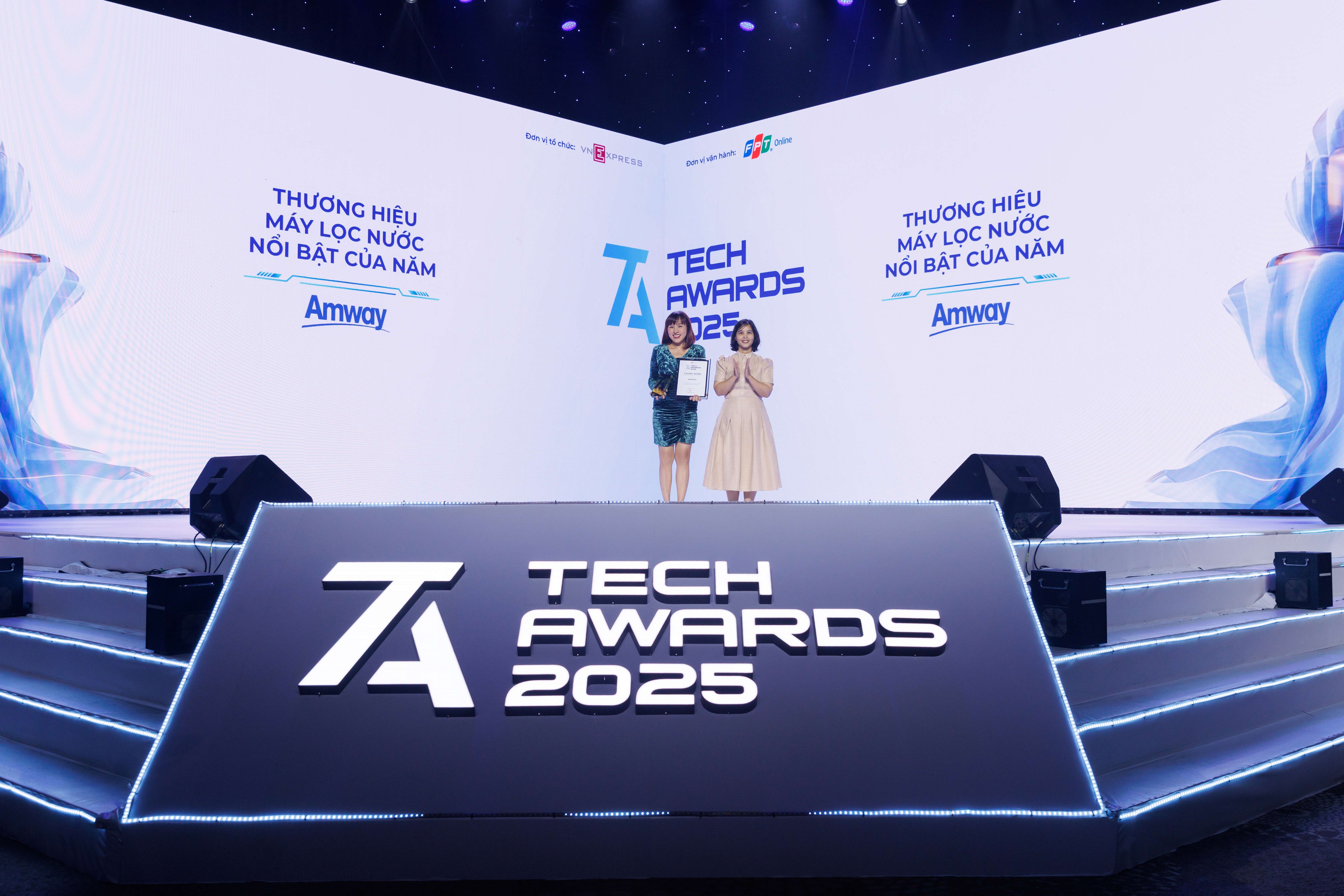Amway lập cú 'hattrick' tại Tech Awards 2025