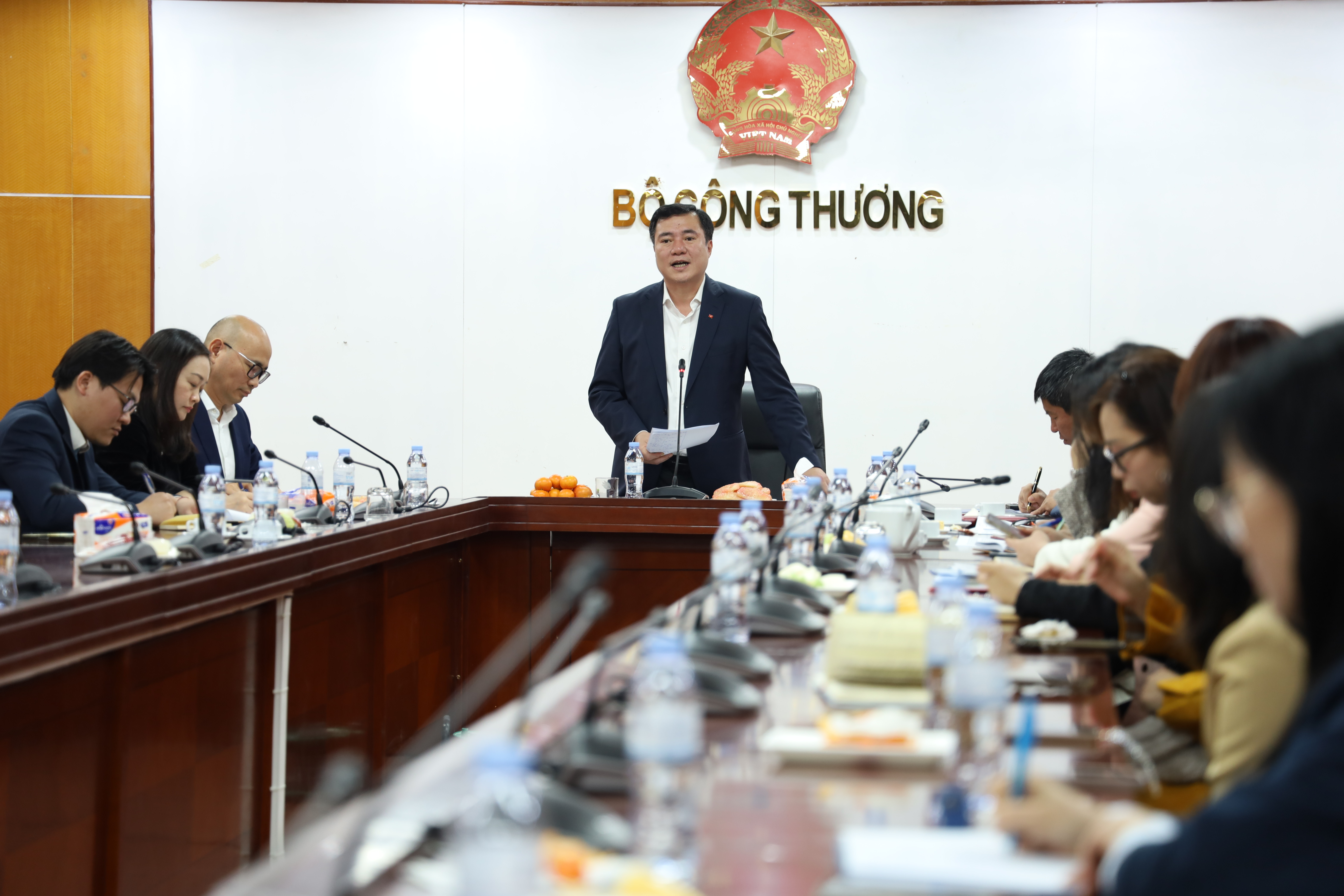Thứ trưởng Nguyễn Sinh Nhật Tân: Tạo hành lang pháp lý vững chắc cho phòng vệ thương mại