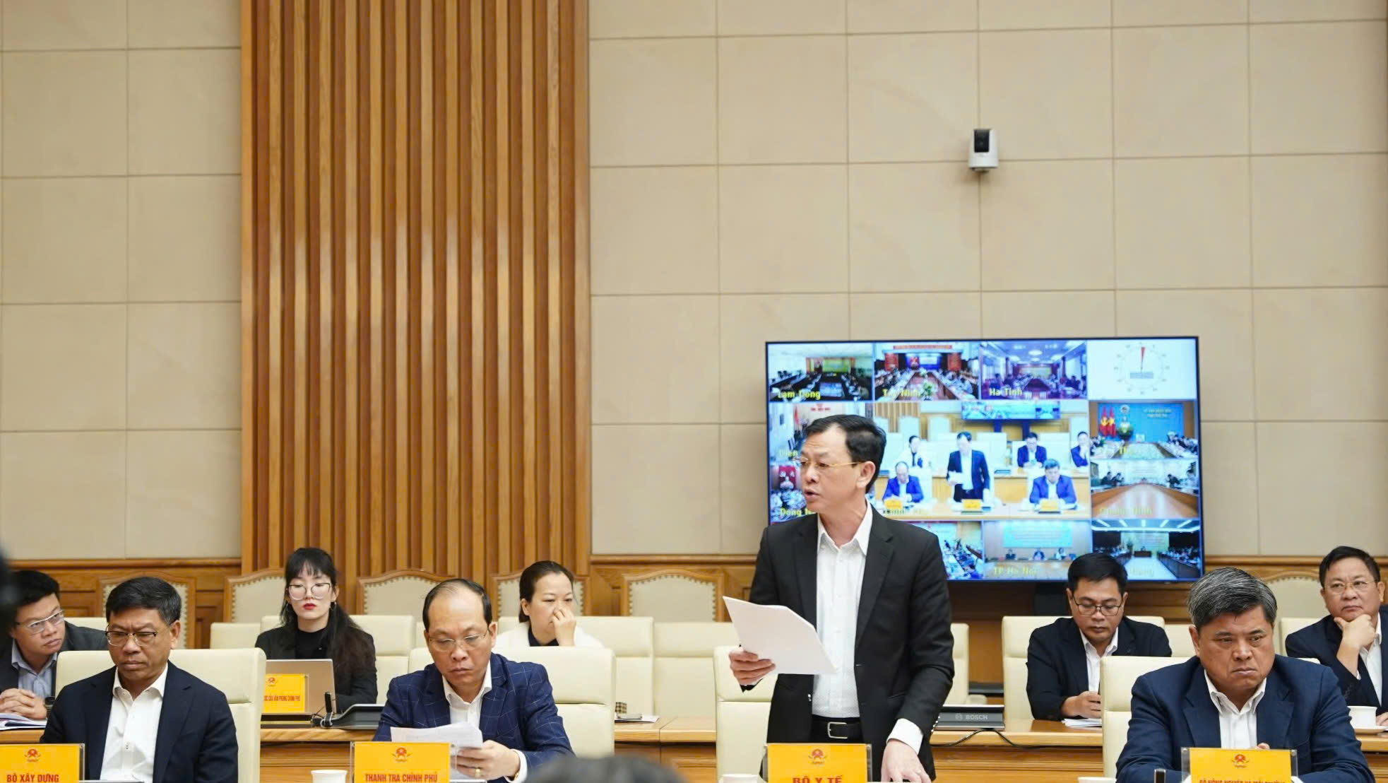 Bộ Y tế: Tăng cường phối hợp triệt phá tận gốc thuốc giả, thực phẩm giả