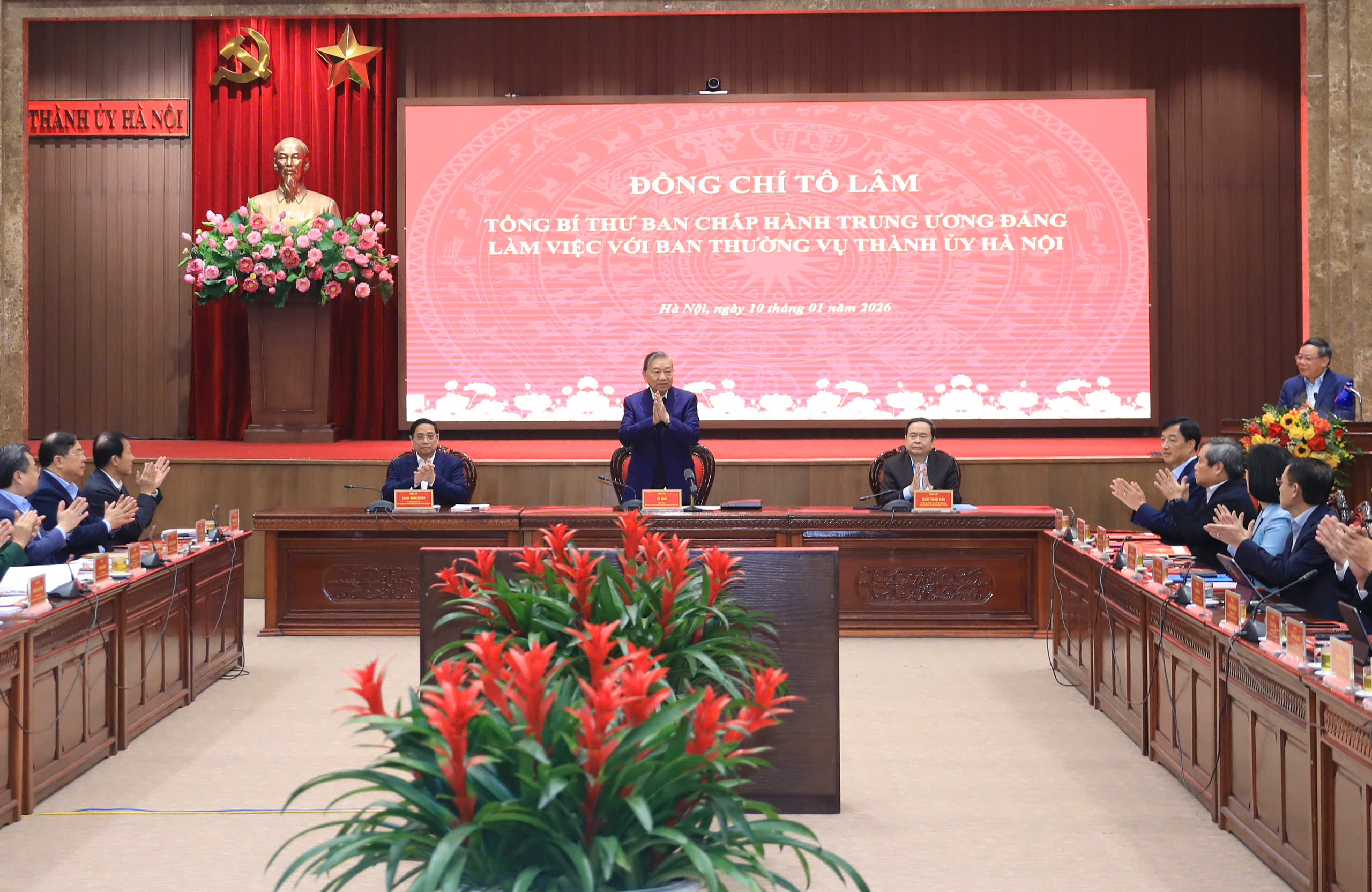 Tổng Bí thư, Thủ tướng và Chủ tịch Quốc hội làm việc với TP. Hà Nội