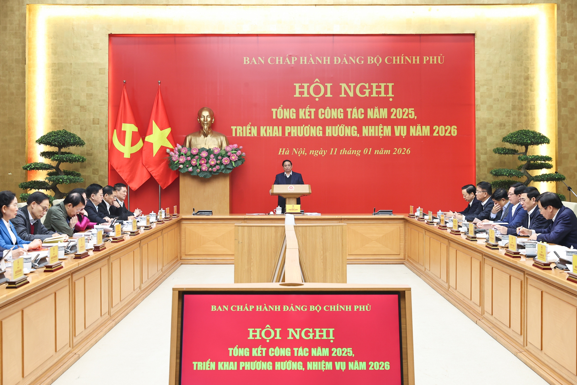 Đảng ủy Chính phủ đặt mục tiêu tăng trưởng GDP năm 2026 từ 10% trở lên