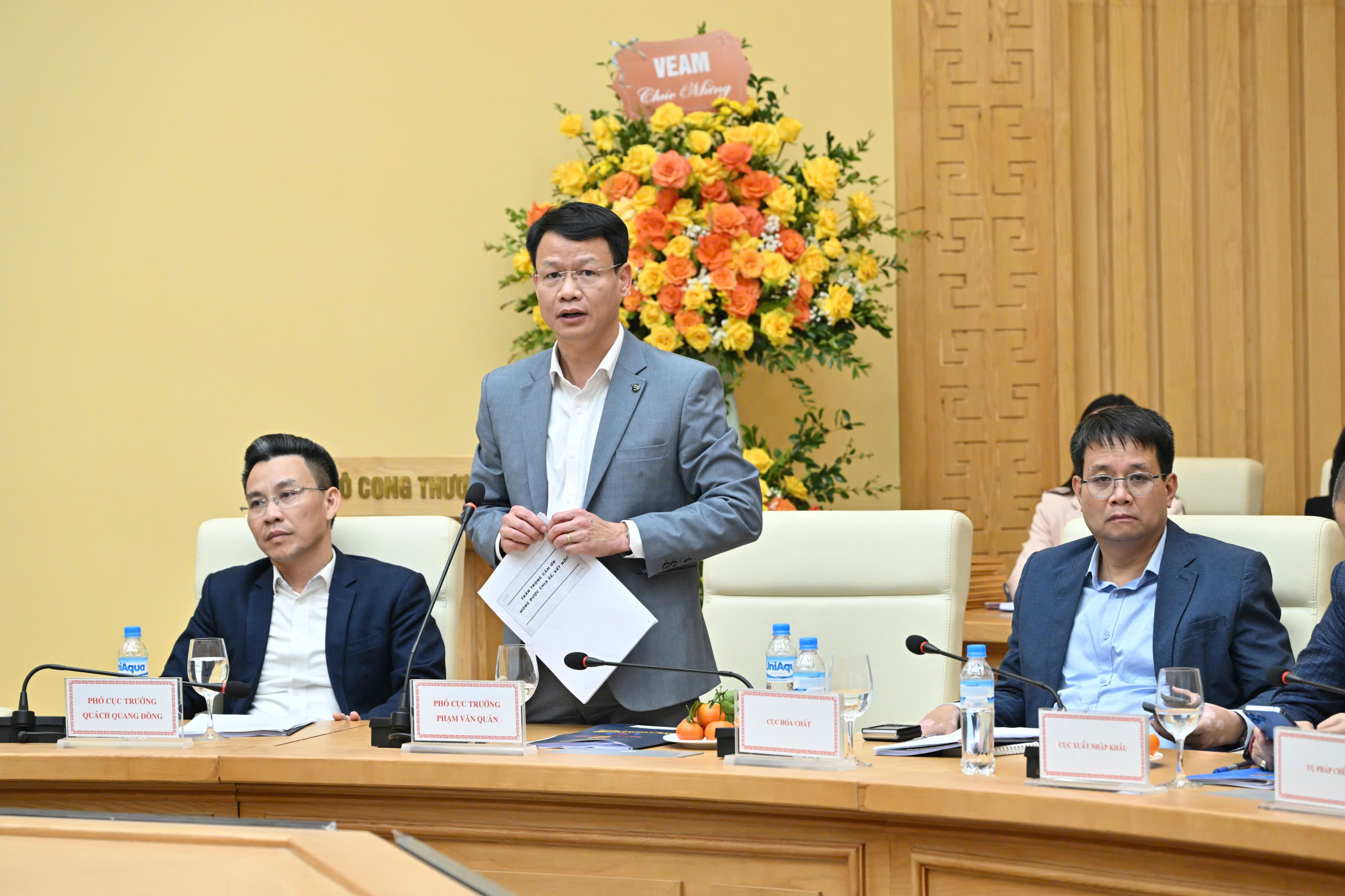 Đà khởi sắc công nghiệp thúc đẩy tăng trưởng toàn diện chuỗi cung ứng