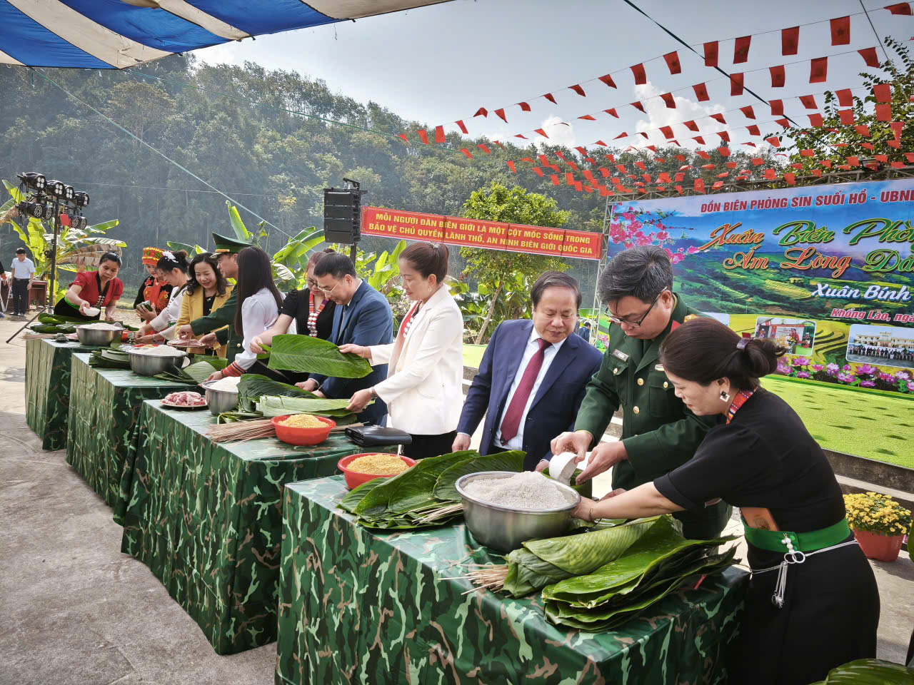 'Xuân Biên phòng ấm lòng dân bản' nơi biên cương Lai Châu