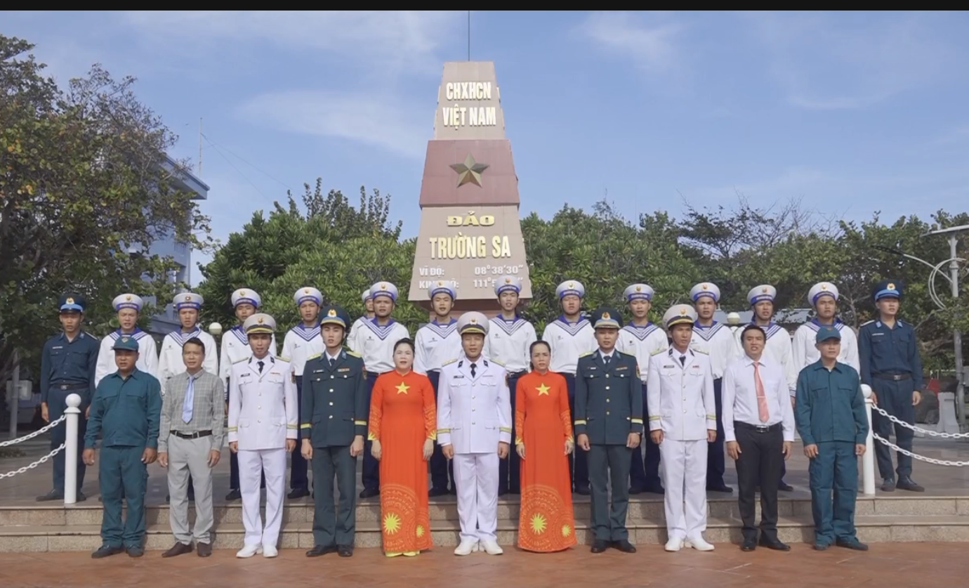 Quân và dân đặc khu Trường Sa hướng về Đại hội XIV của Đảng