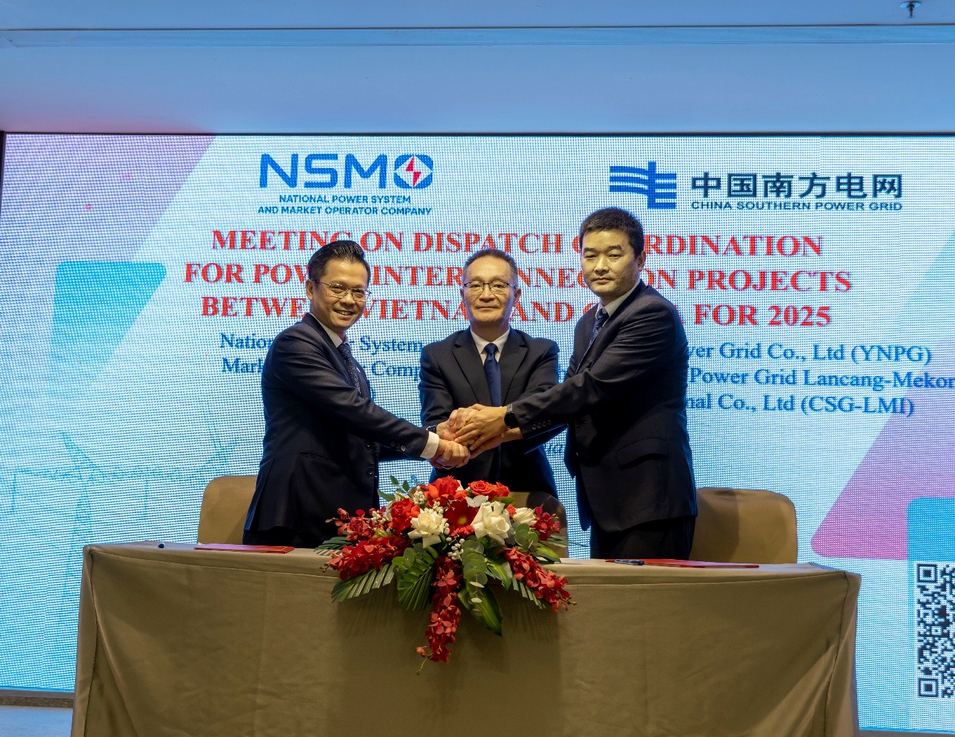 Tăng cường phối hợp vận hành lưới điện Việt Nam - Trung Quốc