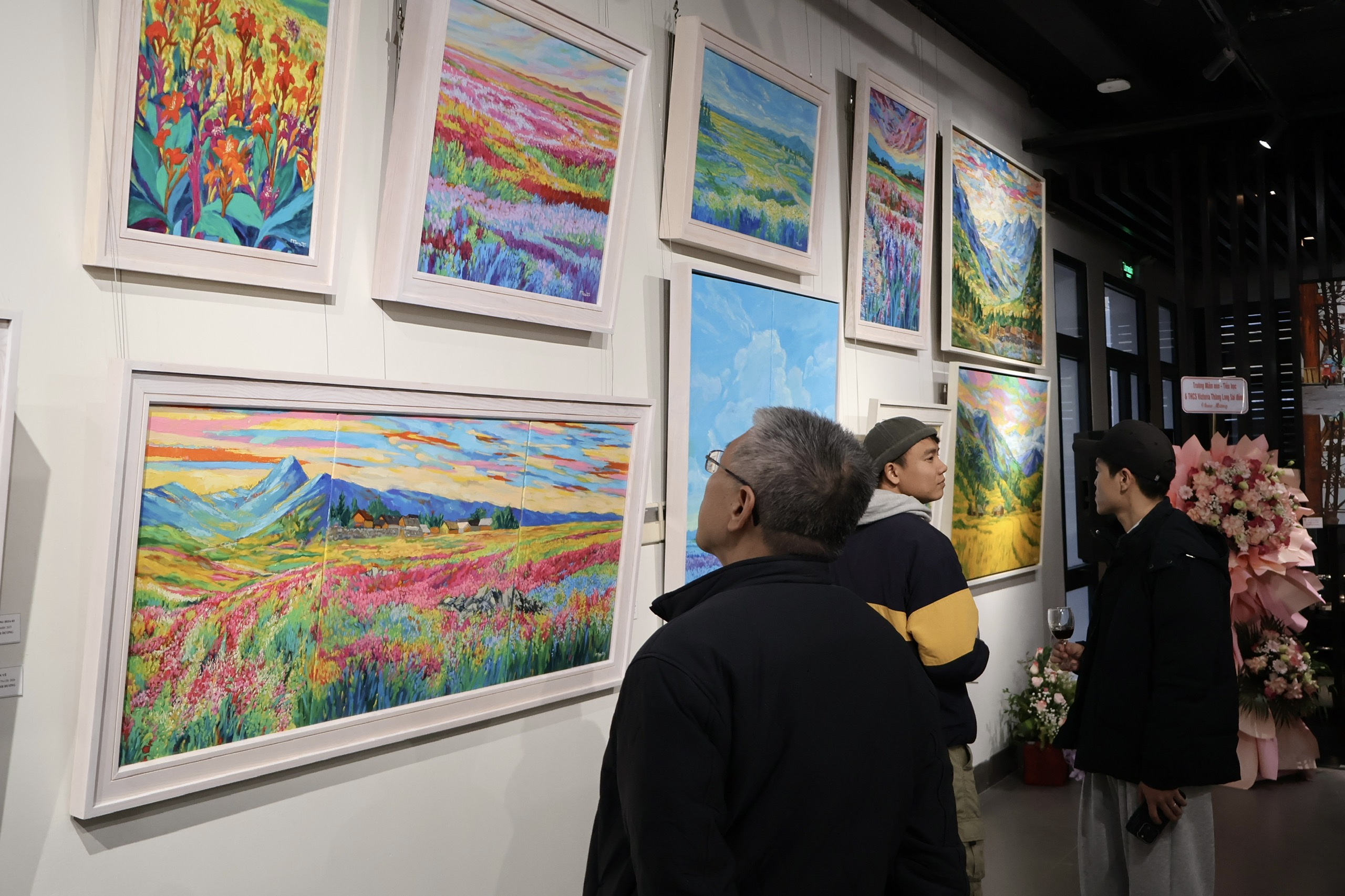 Sắc xuân tô điểm nét văn hóa giữa Thủ đô