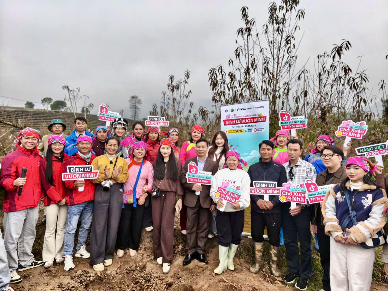 Lai Châu: Bình Lư đưa đào Tết, nhất chi mai lên TikTok Shop