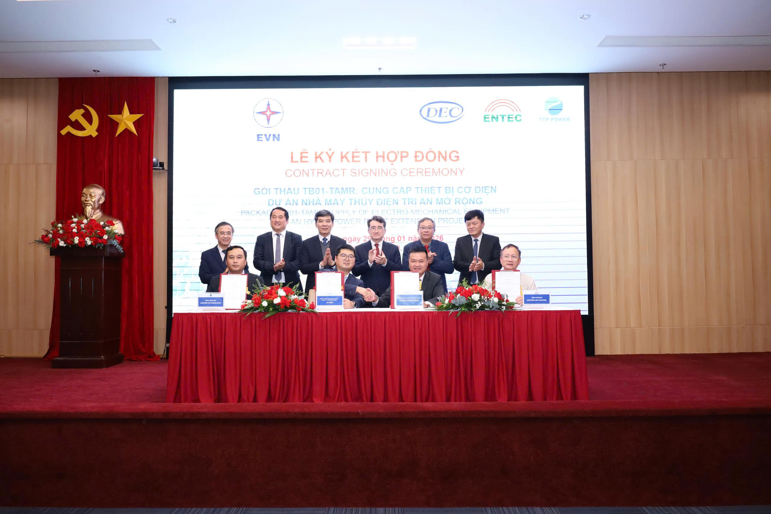 EVN ký hợp đồng cung cấp thiết bị cơ điện cho Thủy điện Trị An mở rộng