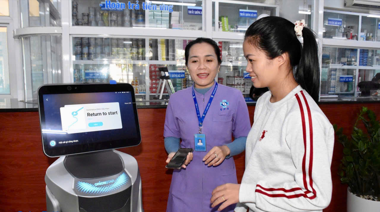 Quảng Ngãi: Đẩy mạnh chuyển đổi số y tế, lấy người bệnh làm trung tâm