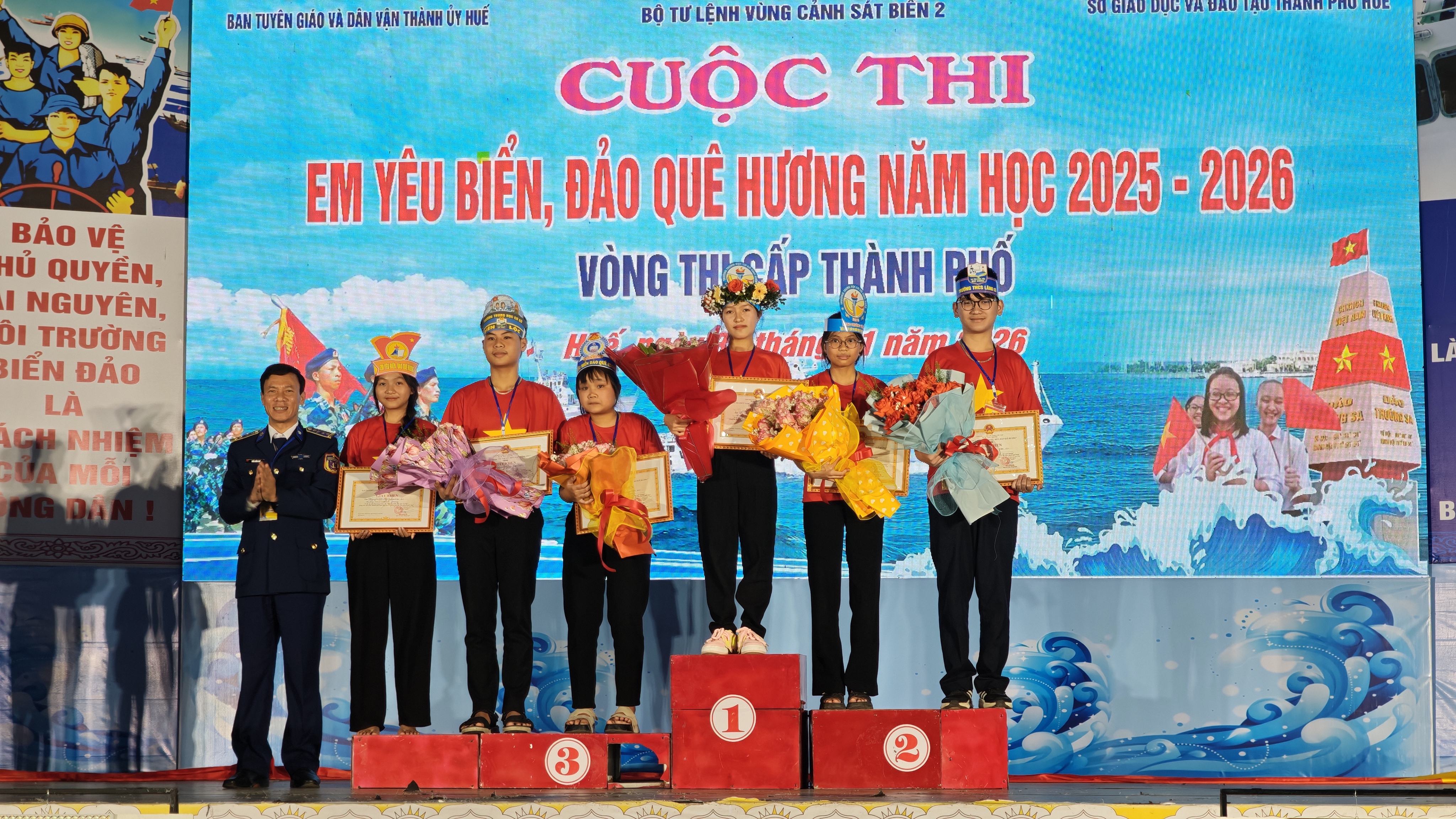 Thành phố Huế: Sôi nổi cuộc thi 'Em yêu biển, đảo quê hương'