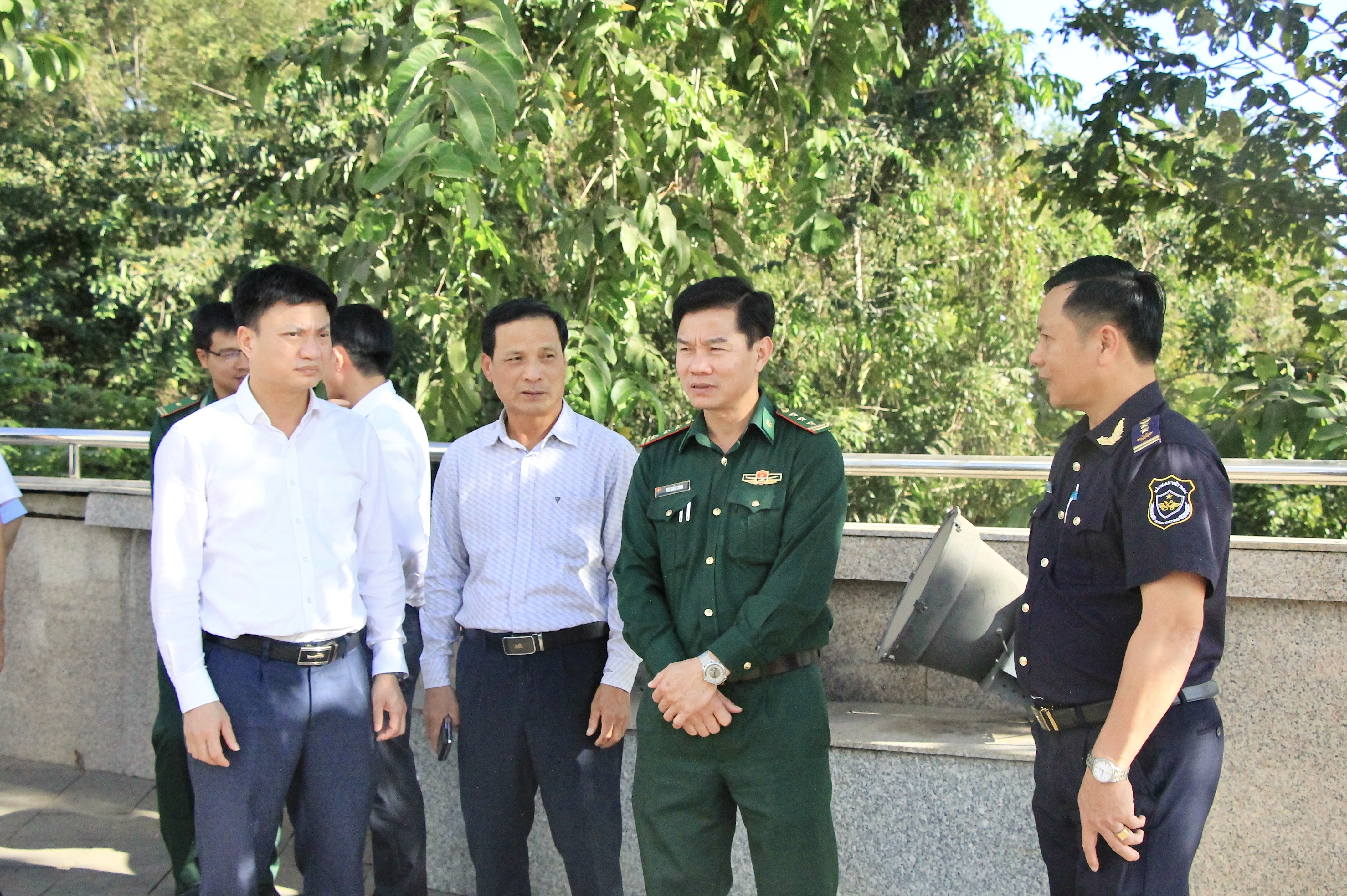 Siết chặt kiểm soát, ngăn buôn lậu tại Cửa khẩu quốc tế Lệ Thanh