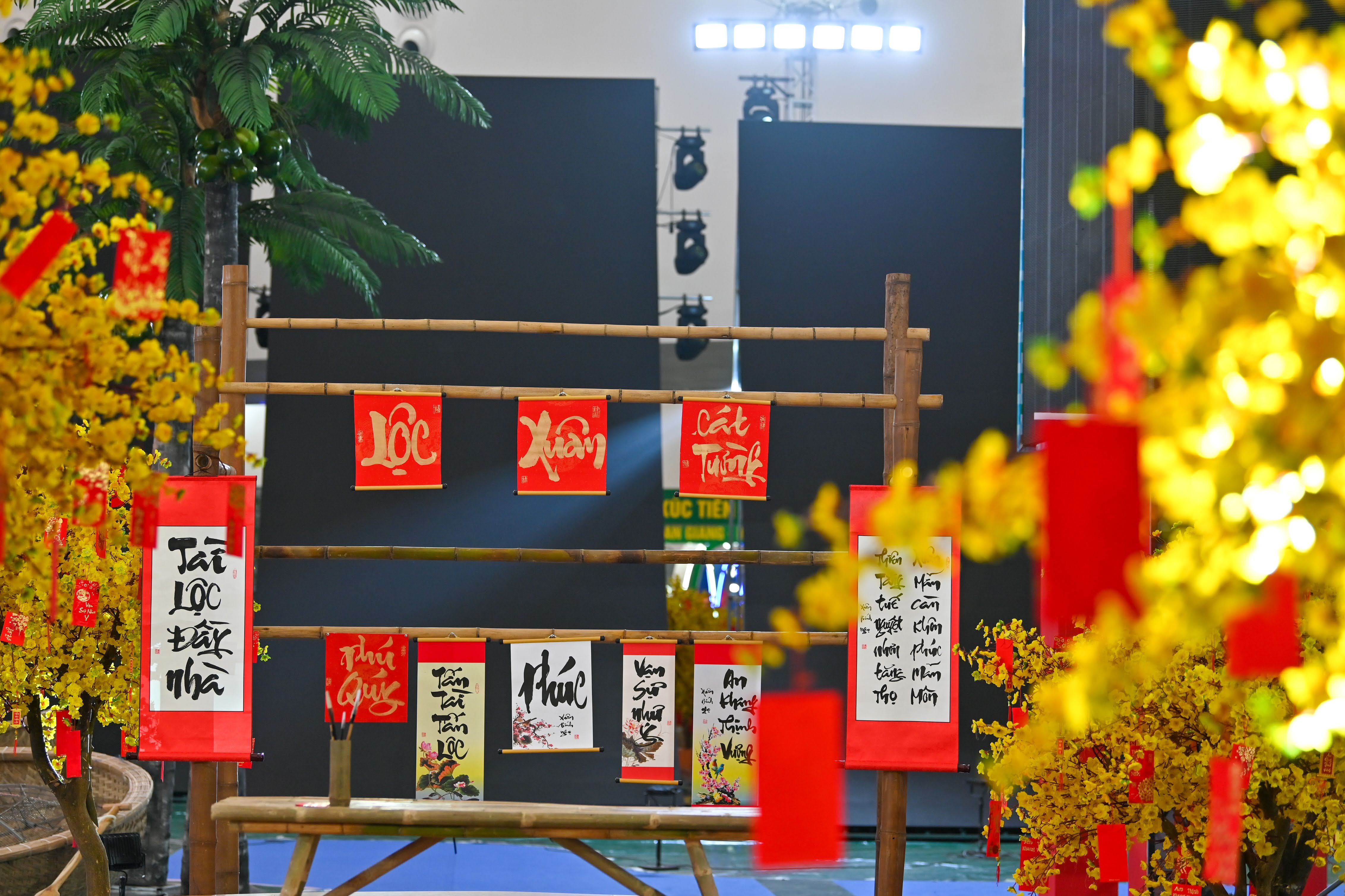 Hội chợ Mùa Xuân: Không khí khẩn trương, sẵn sàng cho ngày khai mạc