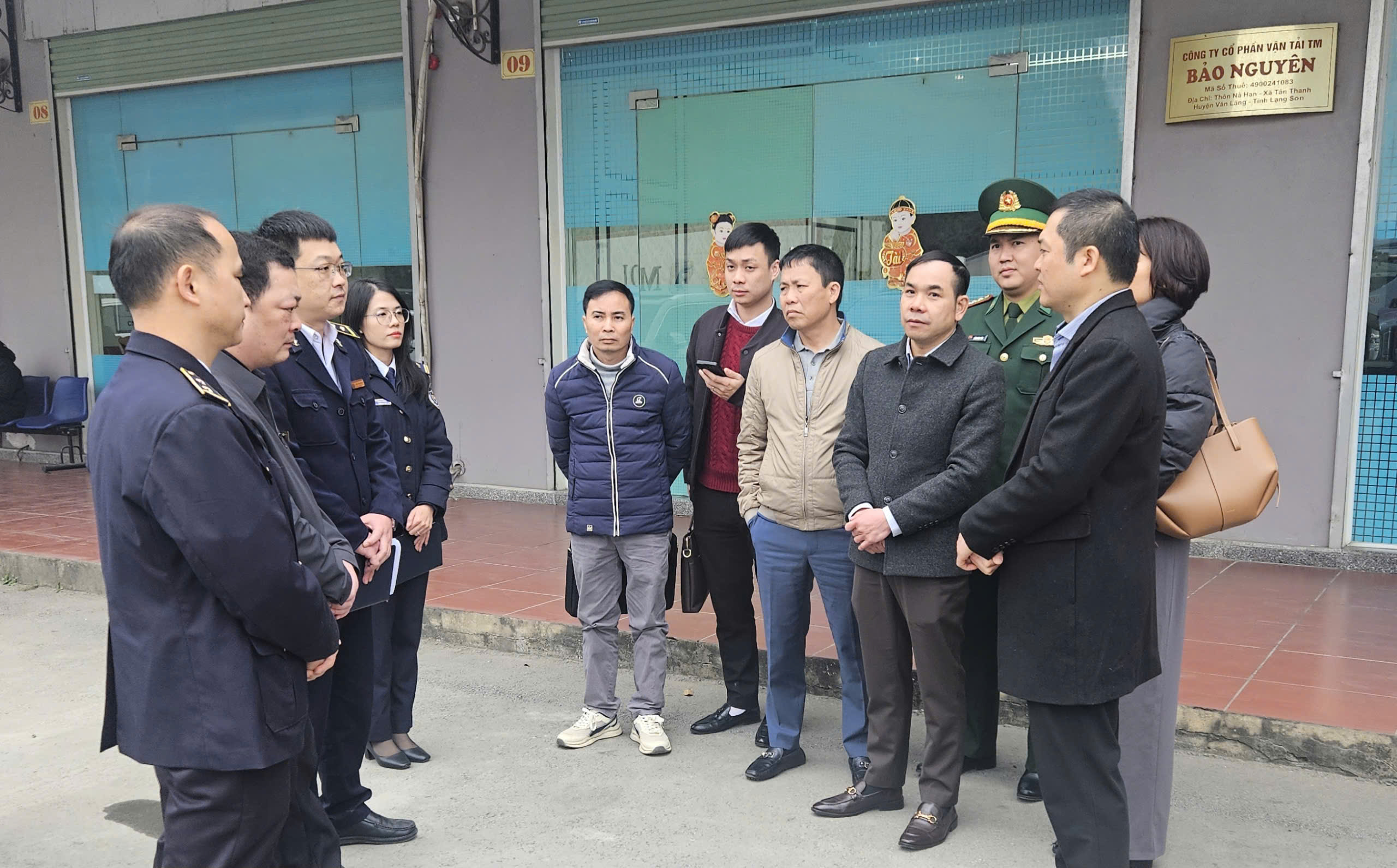 Bộ Công Thương khảo sát thực địa thông quan tại cửa khẩu Tân Thanh