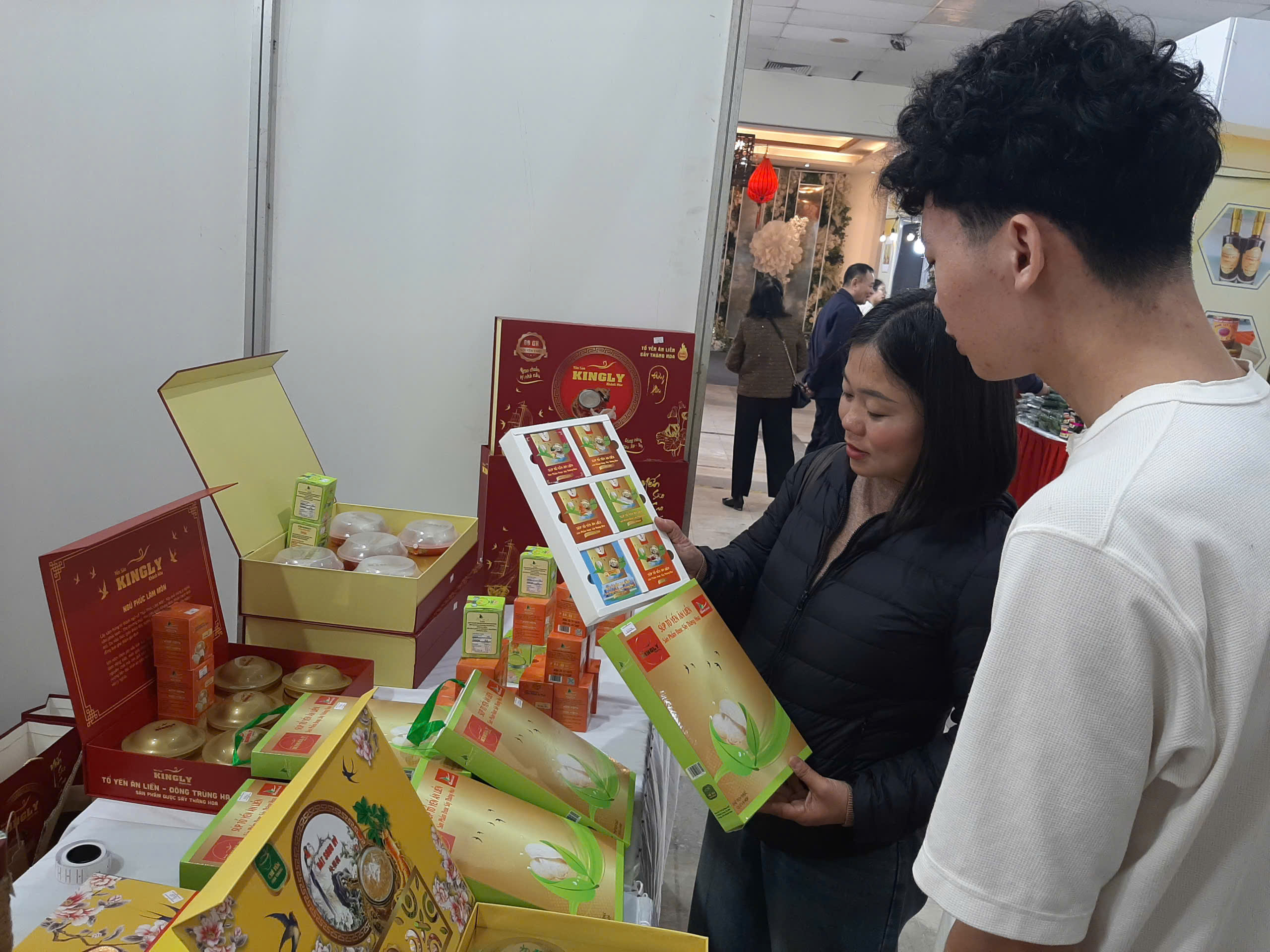 Nông sản, đặc sản địa phương đắt khách tại Hội chợ Xuân Hà Nội 2026