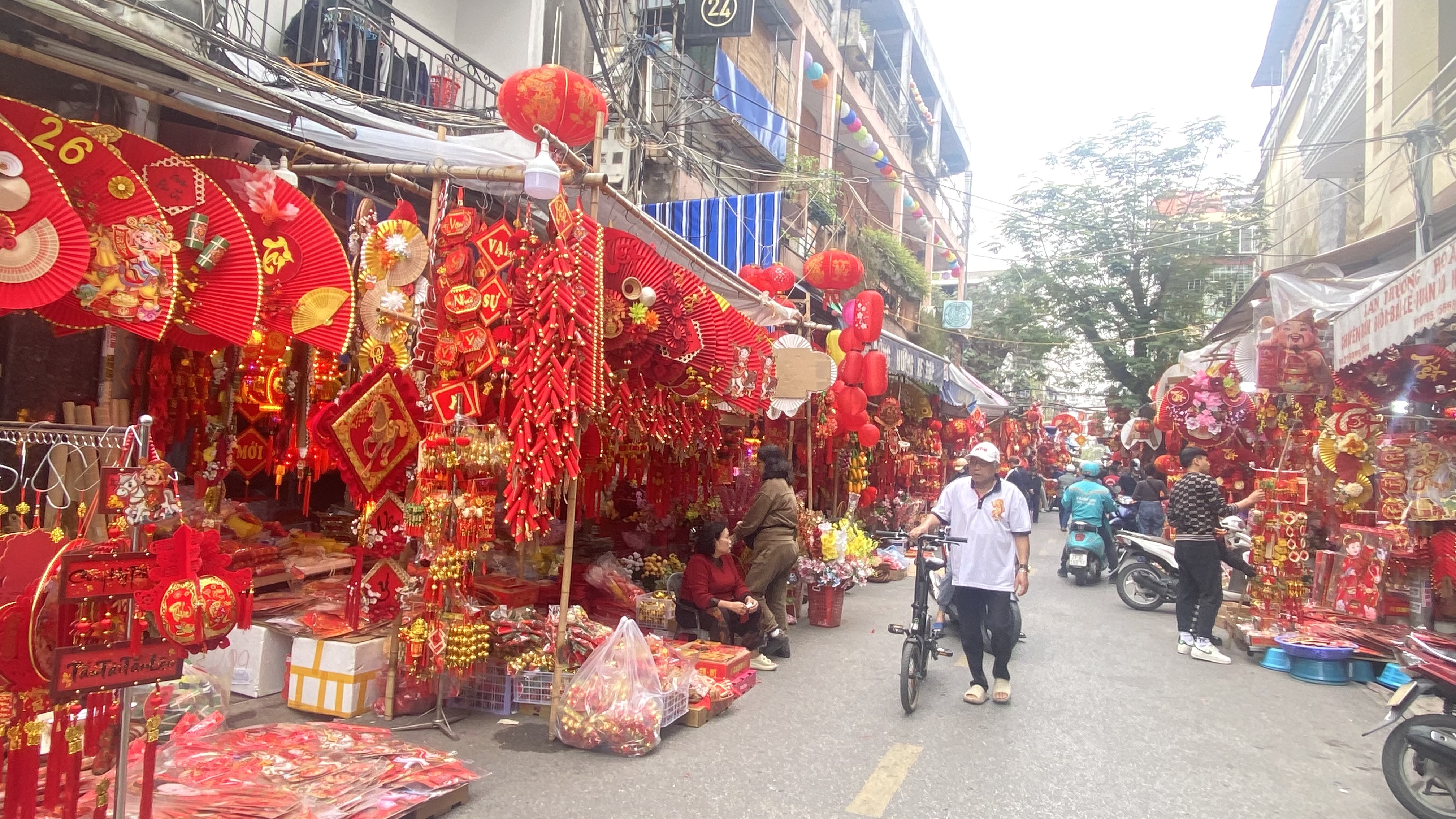 Hải Phòng: Hàng hóa dồi dào phục vụ nhu cầu mua sắm tăng cao