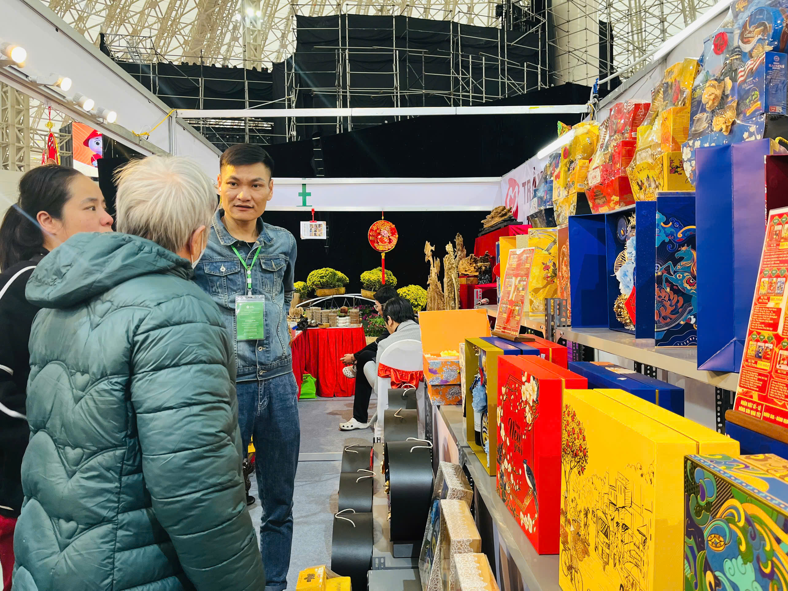 Thực phẩm Tết hút khách tại Hội chợ Mùa Xuân 2026