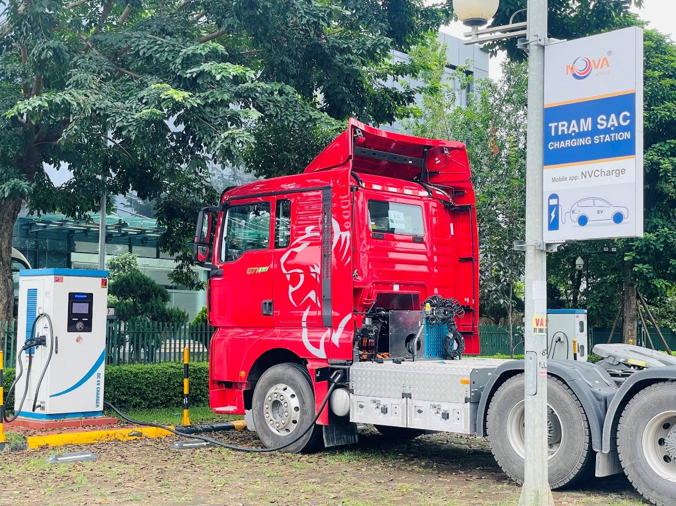 NVCharge gỡ nút thắt hạ tầng sạc cho giao thông xanh