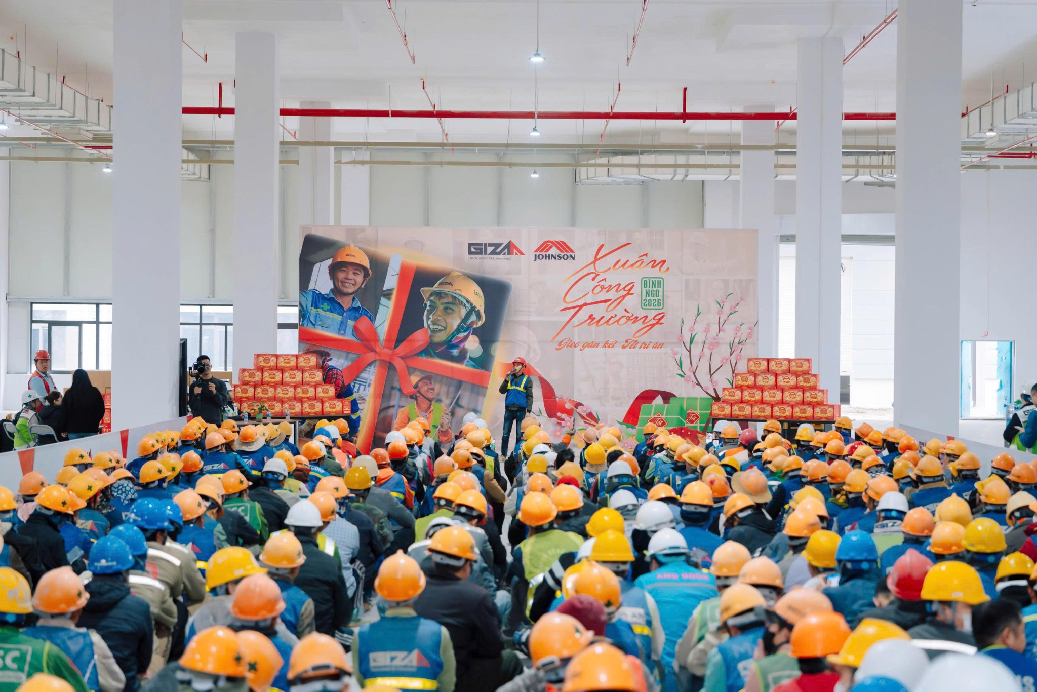 Đem xuân về các công trường xây dựng