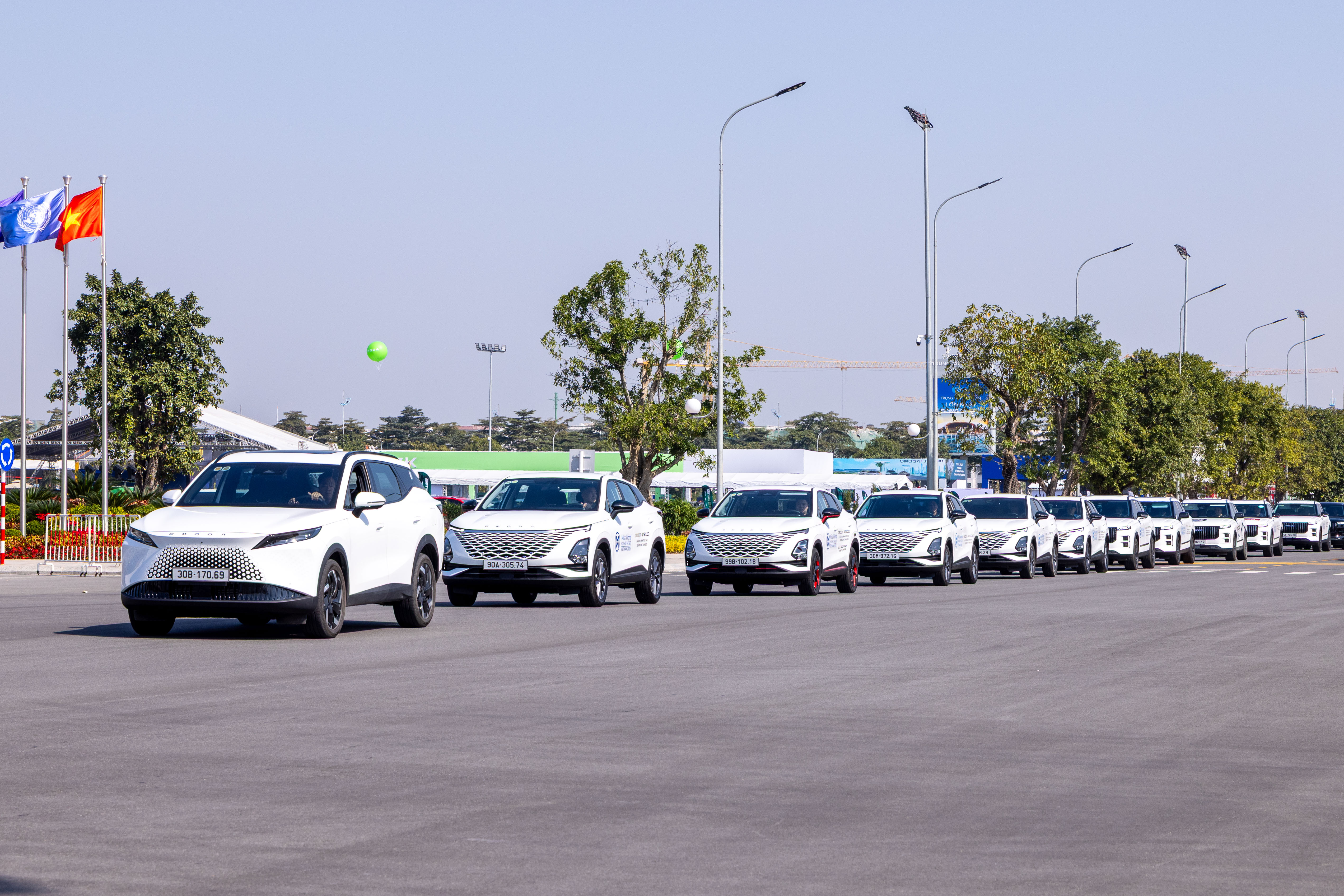 Thị trường ô tô 'mở hàng' năm mới: Doanh số bứt phá, doanh nghiệp tăng tốc xây nhà máy