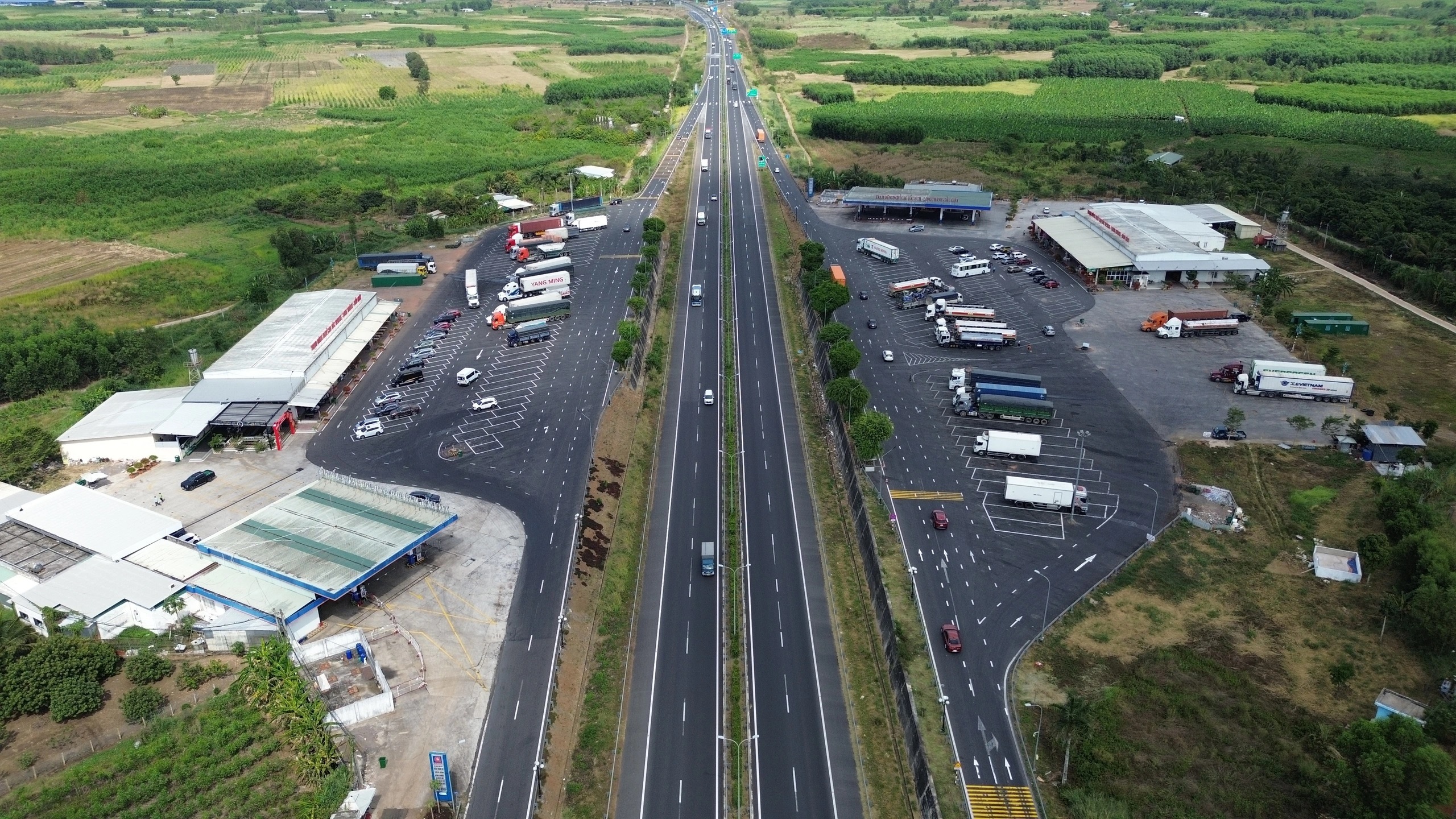 Khẩn trương đảm bảo nguồn cung xăng dầu trên cao tốc TP. Hồ Chí Minh - Long Thành - Dầu Giây