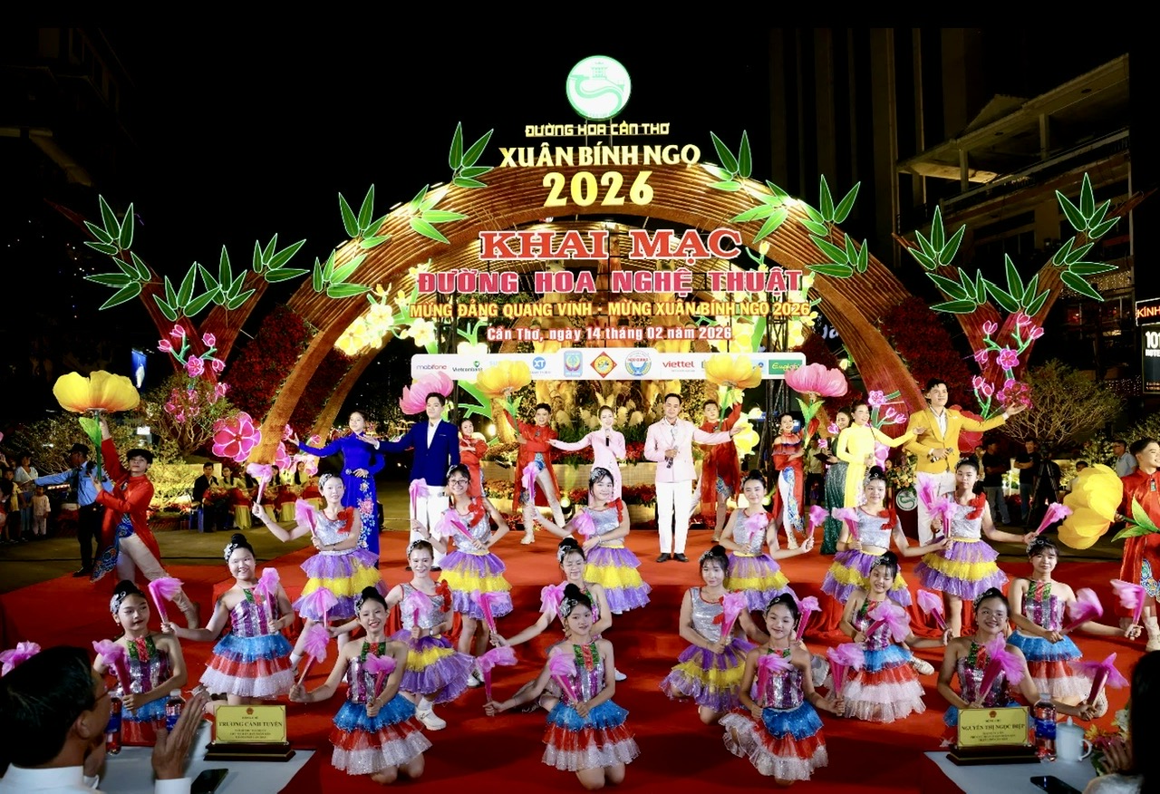 Đường hoa Cần Thơ 2026: 50.000 chậu hoa thắp sáng ‘Tết sum vầy’