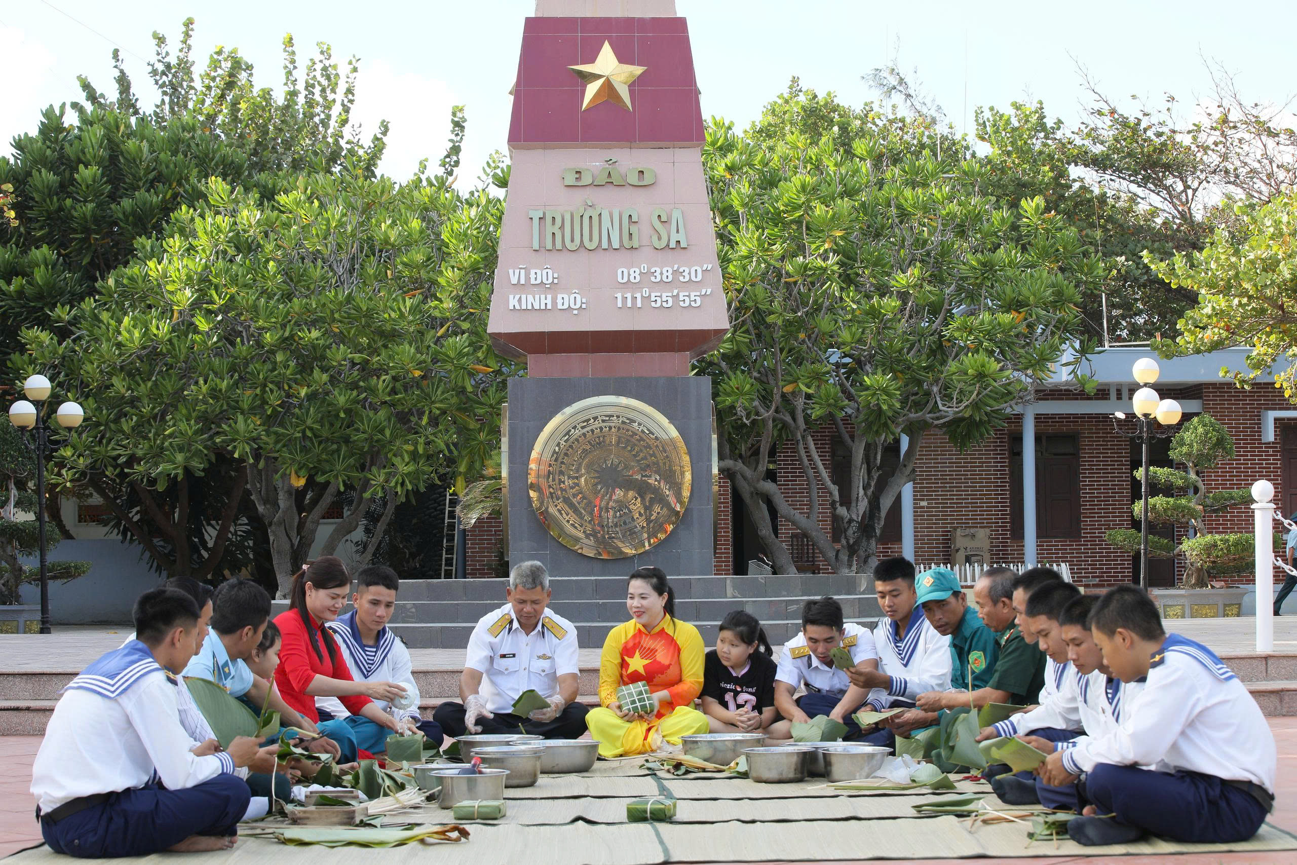 Xuân về trên đảo Trường Sa