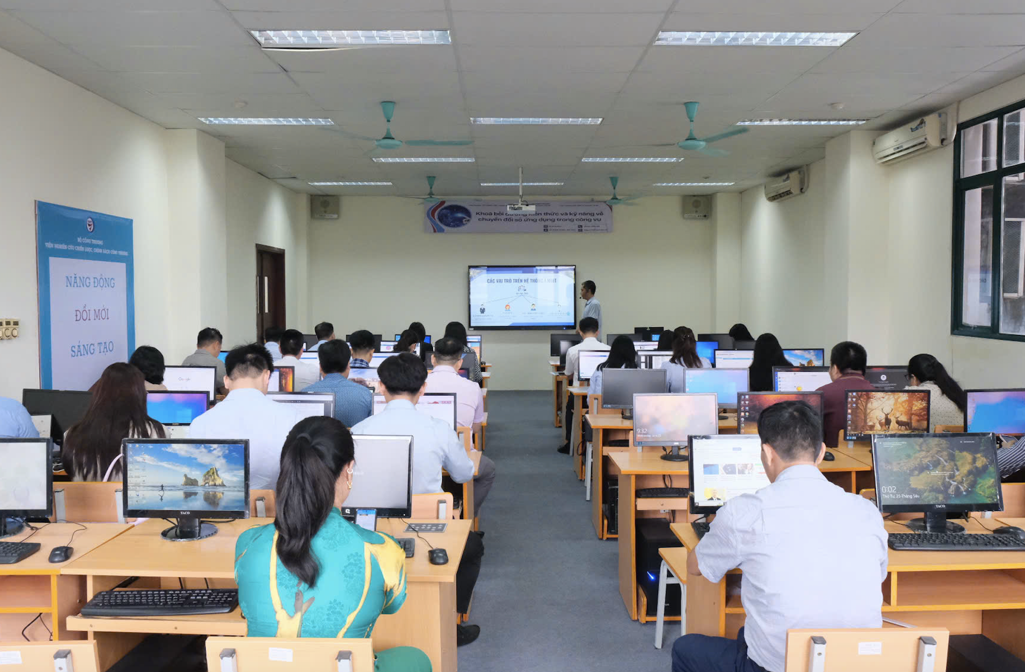 Bộ Công Thương phê duyệt kế hoạch bồi dưỡng về chuyển đổi số