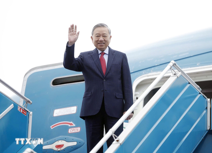 Tổng Bí thư Tô Lâm lên đường tham dự cuộc họp khai mạc Hội đồng Hòa bình về Gaza