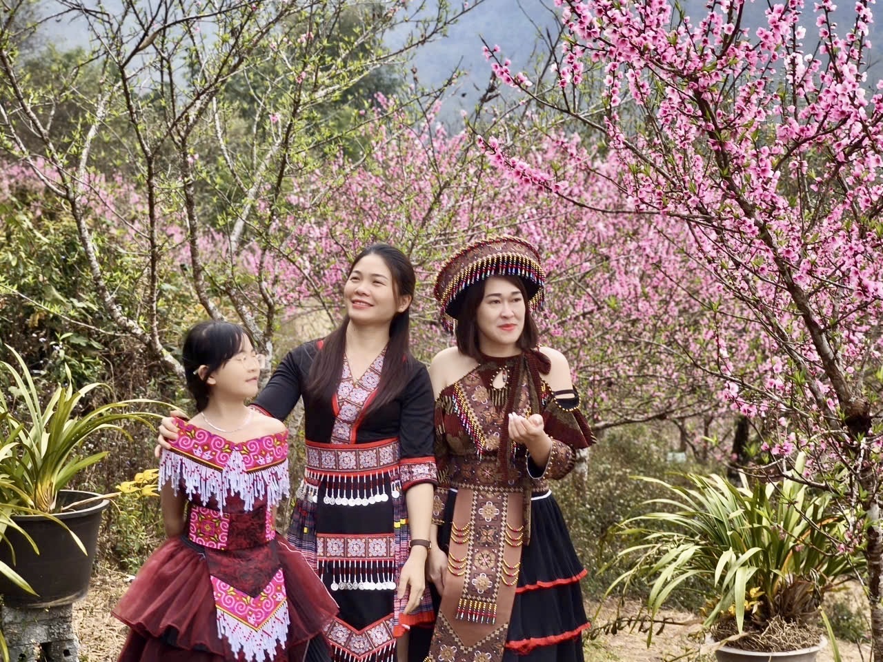 Du lịch bản Sin Suối Hồ - 'viên ngọc quý' của Tây Bắc