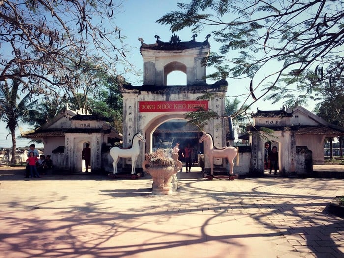 Đền Bạch Mã: Nơi linh thiêng, sáng ngời đạo nghĩa 