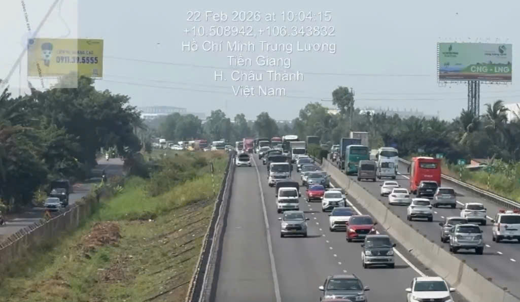 Cập nhật tình hình giao thông các tuyến cao tốc sáng mùng 6 Tết